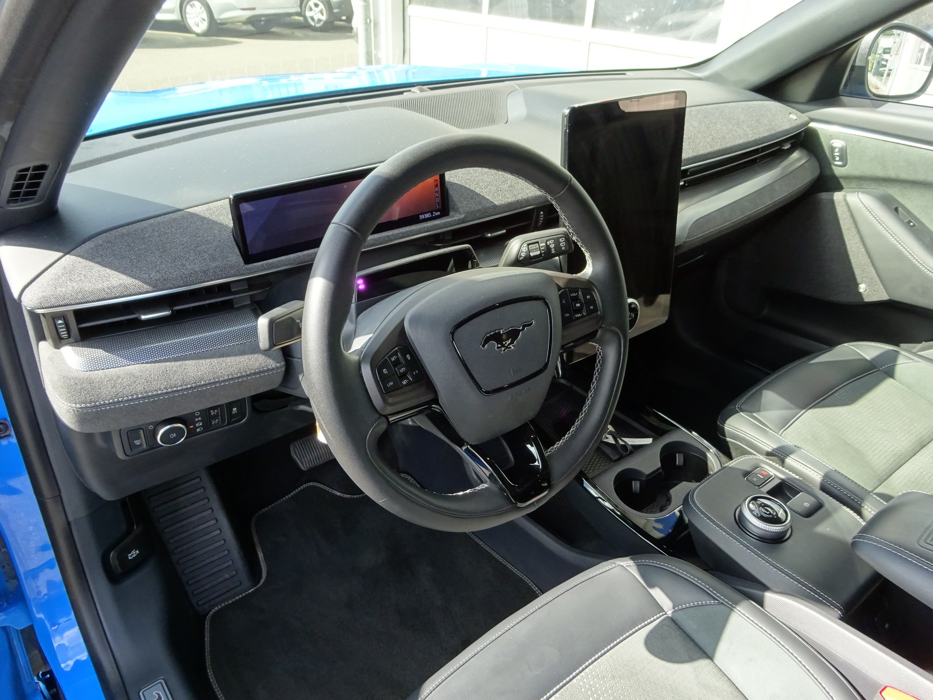 FORD Mustang MACH-E GT AWD 99 kWh-image-7