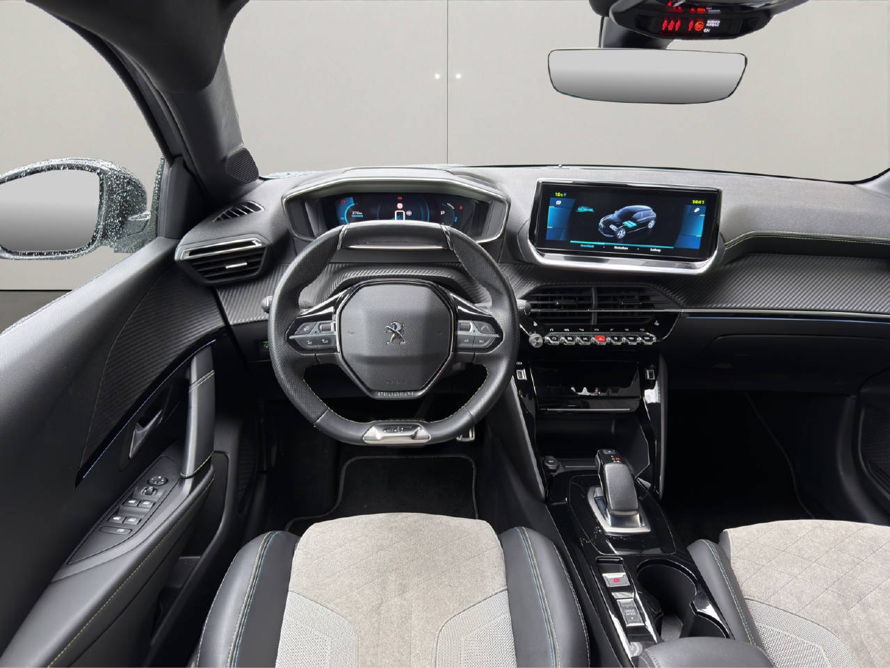 PEUGEOT 208-image-4