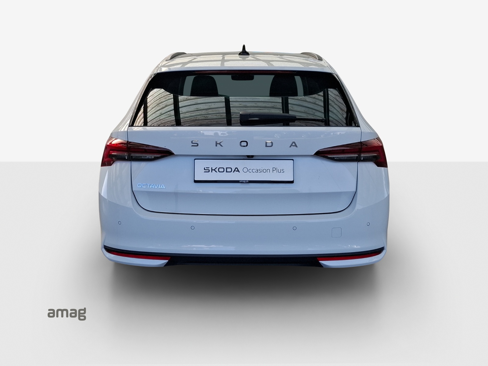 SKODA Octavia Combi 1.5 TSI mHEV DSG Dynamic-image-3