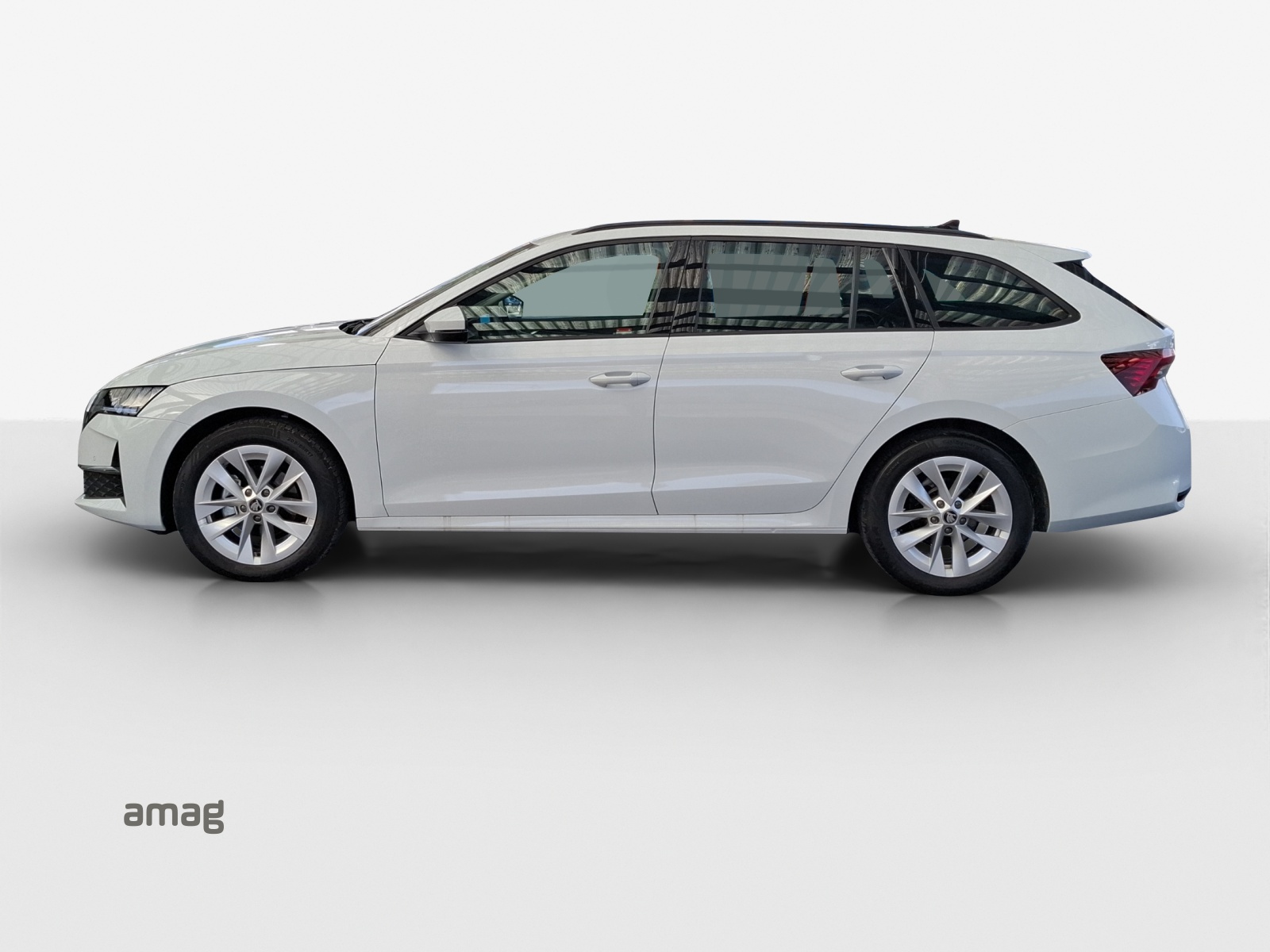 SKODA Octavia Combi 1.5 TSI mHEV DSG Dynamic-image-1