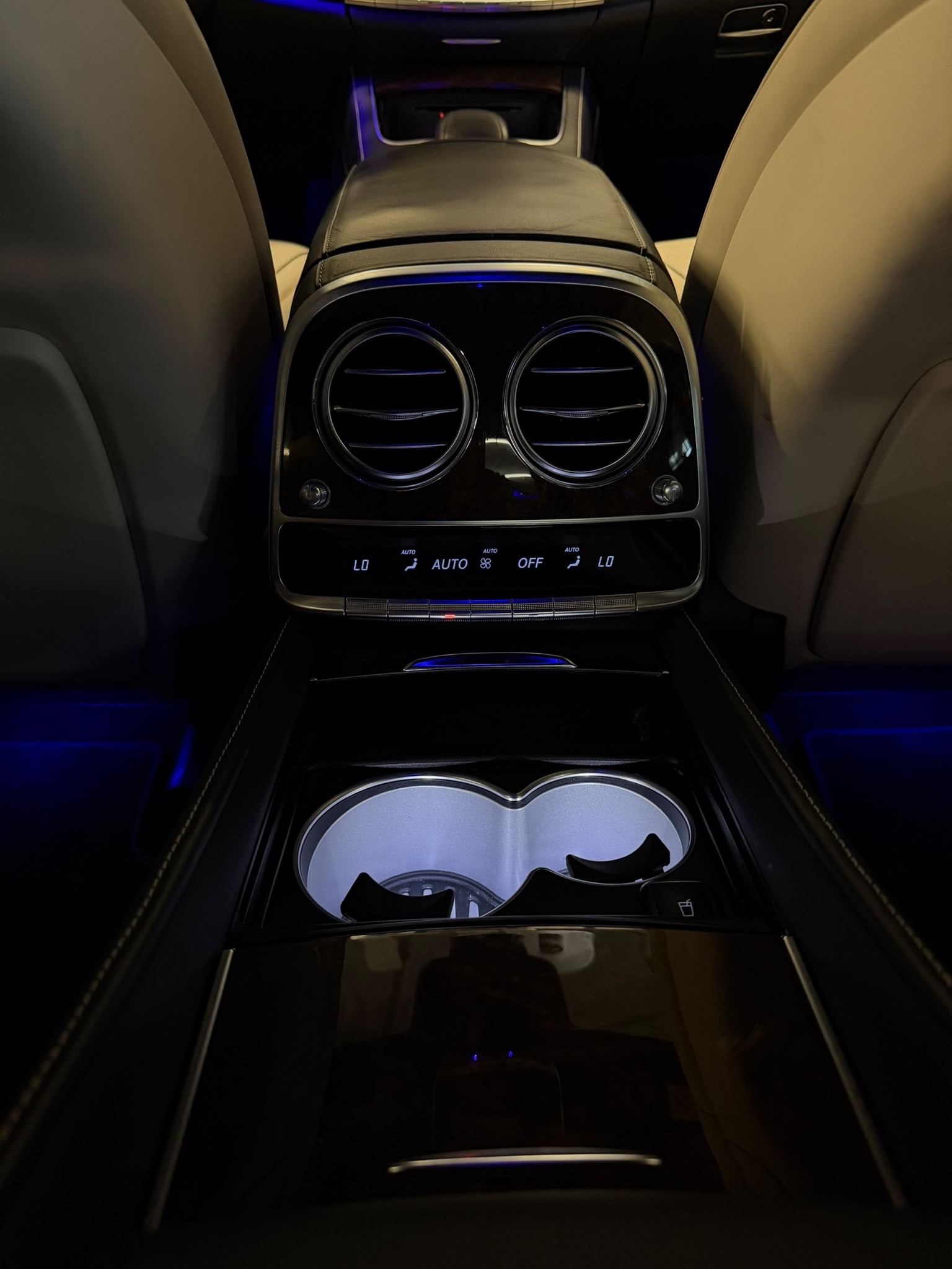 MERCEDES-BENZ S 500 L 4Matic 7G-Tronic-image-12