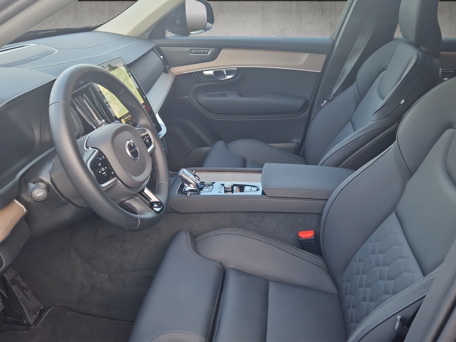 VOLVO XC90 2.0 T8 TE Plus Dark eAWD-image-3