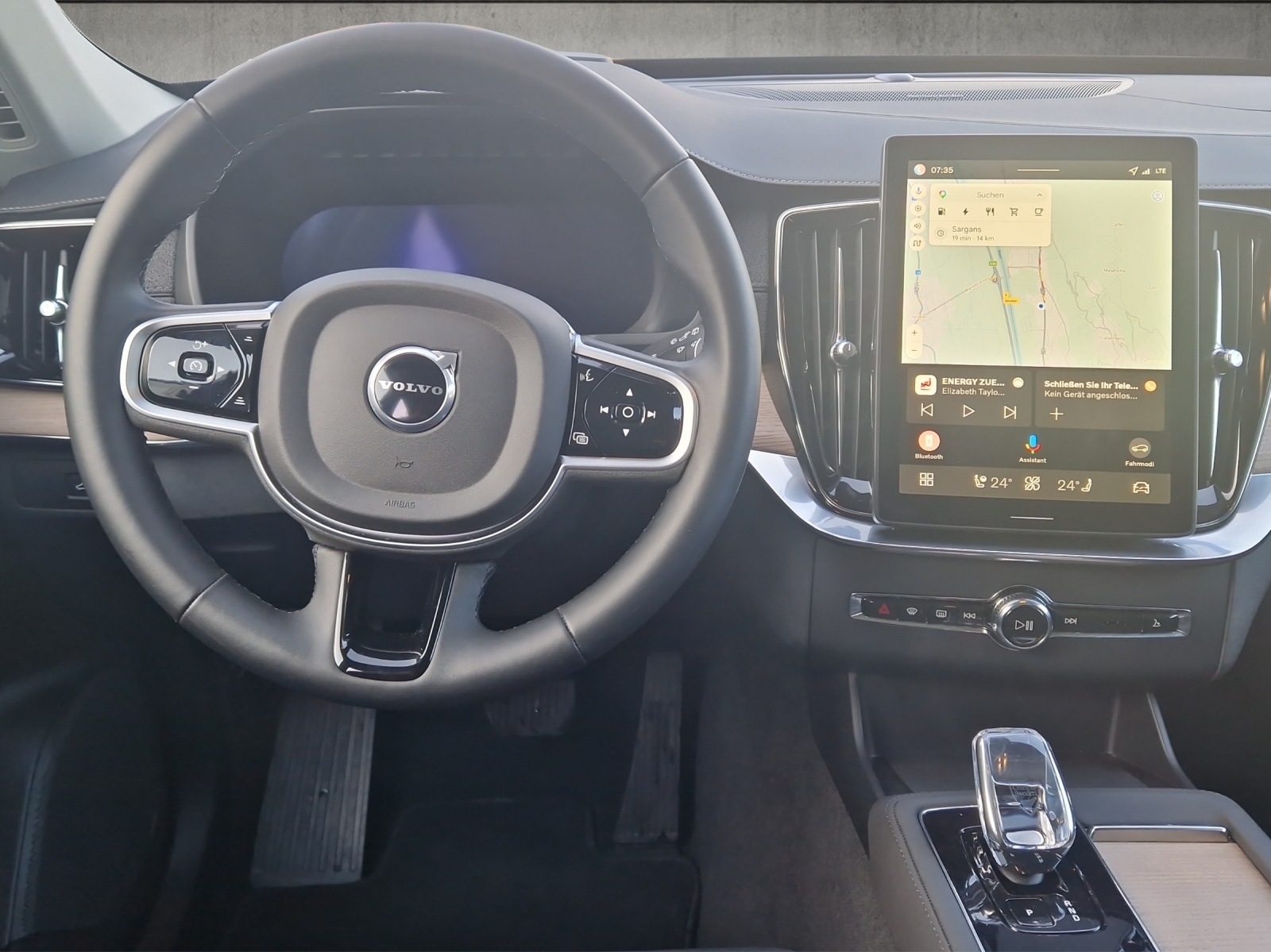 VOLVO XC90 2.0 T8 TE Plus Dark eAWD-image-9