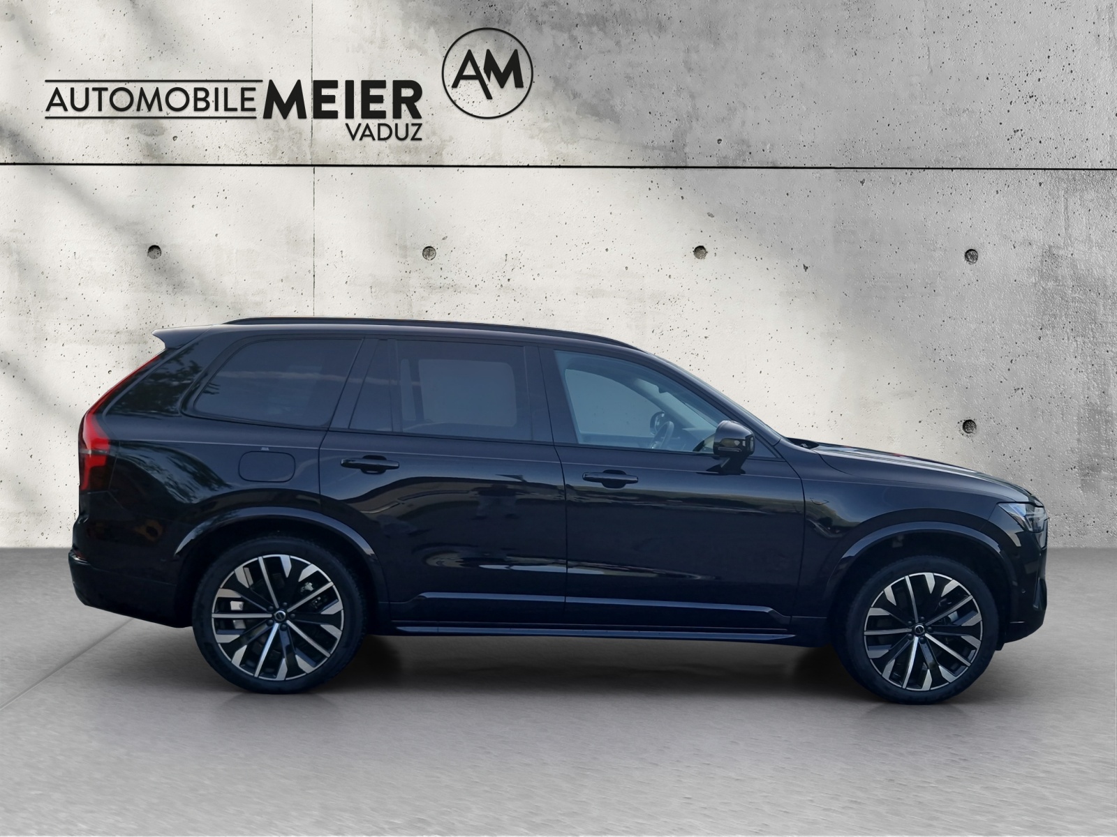 VOLVO XC90 2.0 T8 TE Plus Dark eAWD-image-14