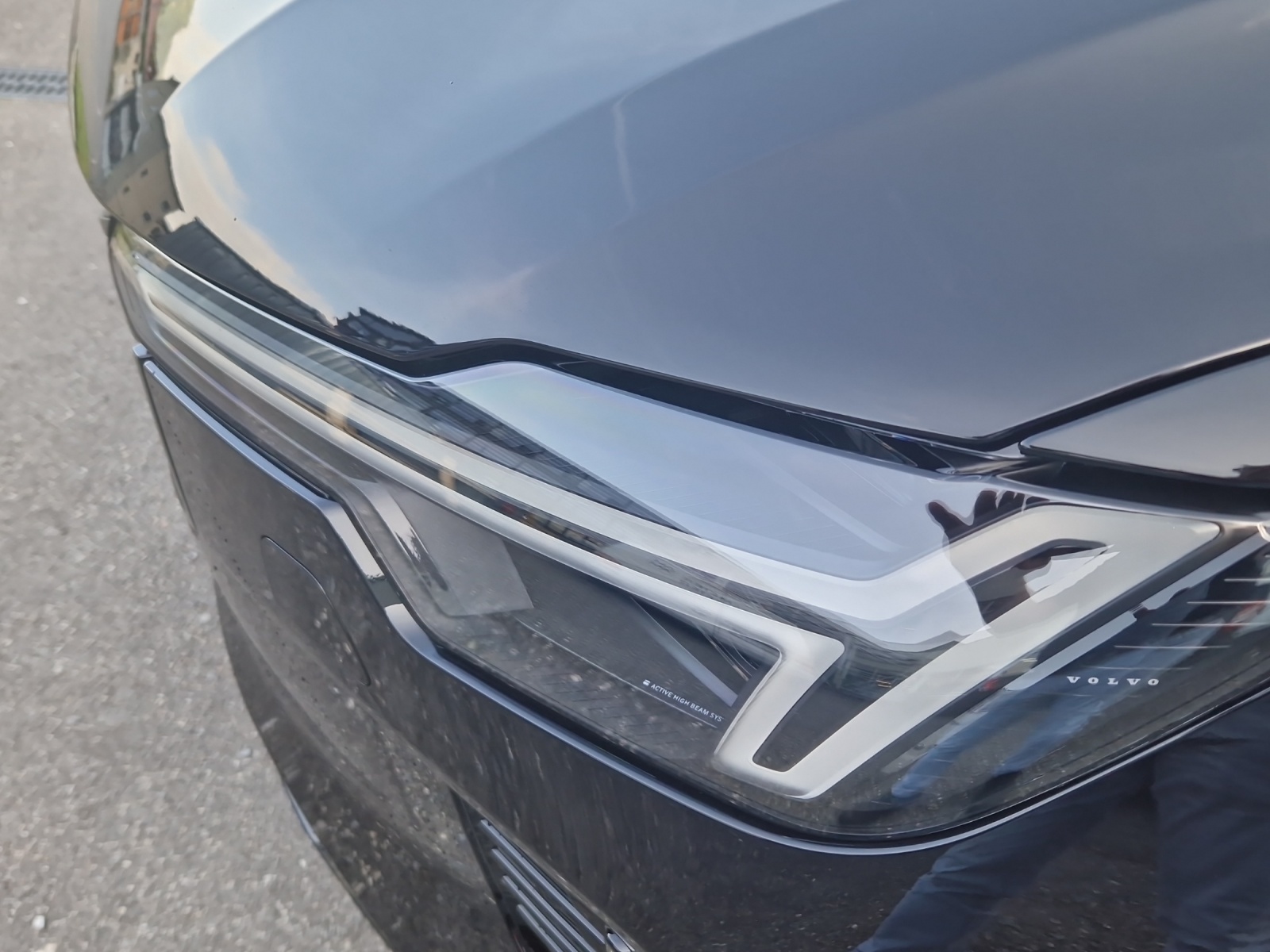 VOLVO XC90 2.0 T8 TE Plus Dark eAWD-image-10