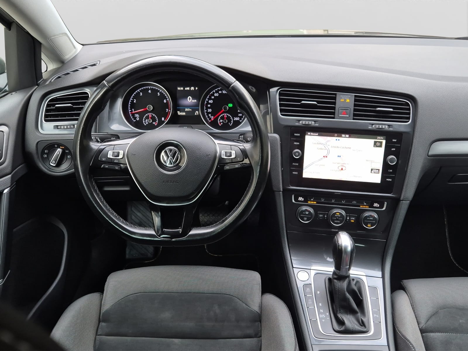 VW Golf Variant 1.4 TSI Value DSG-image-11