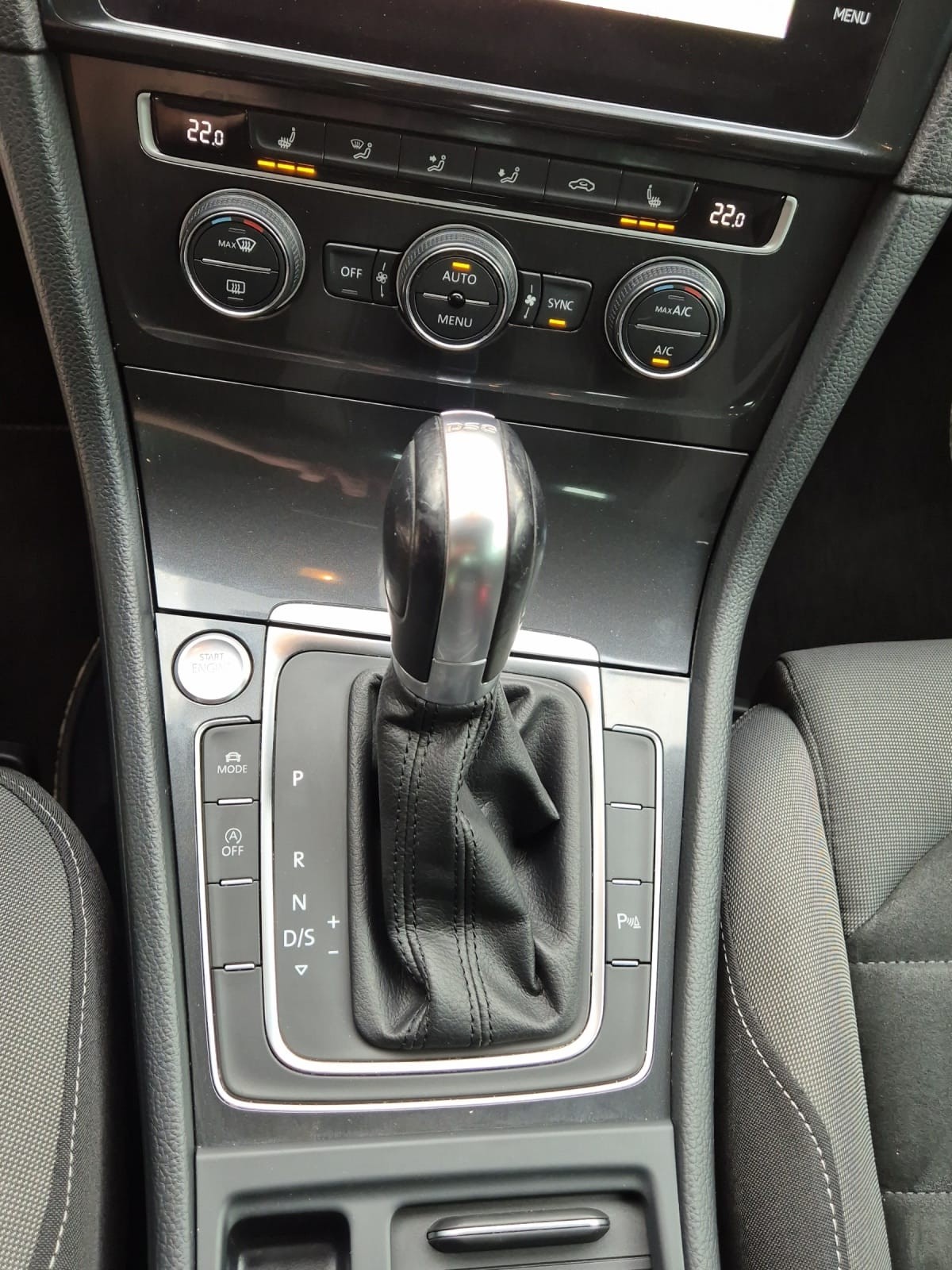 VW Golf Variant 1.4 TSI Value DSG-image-15
