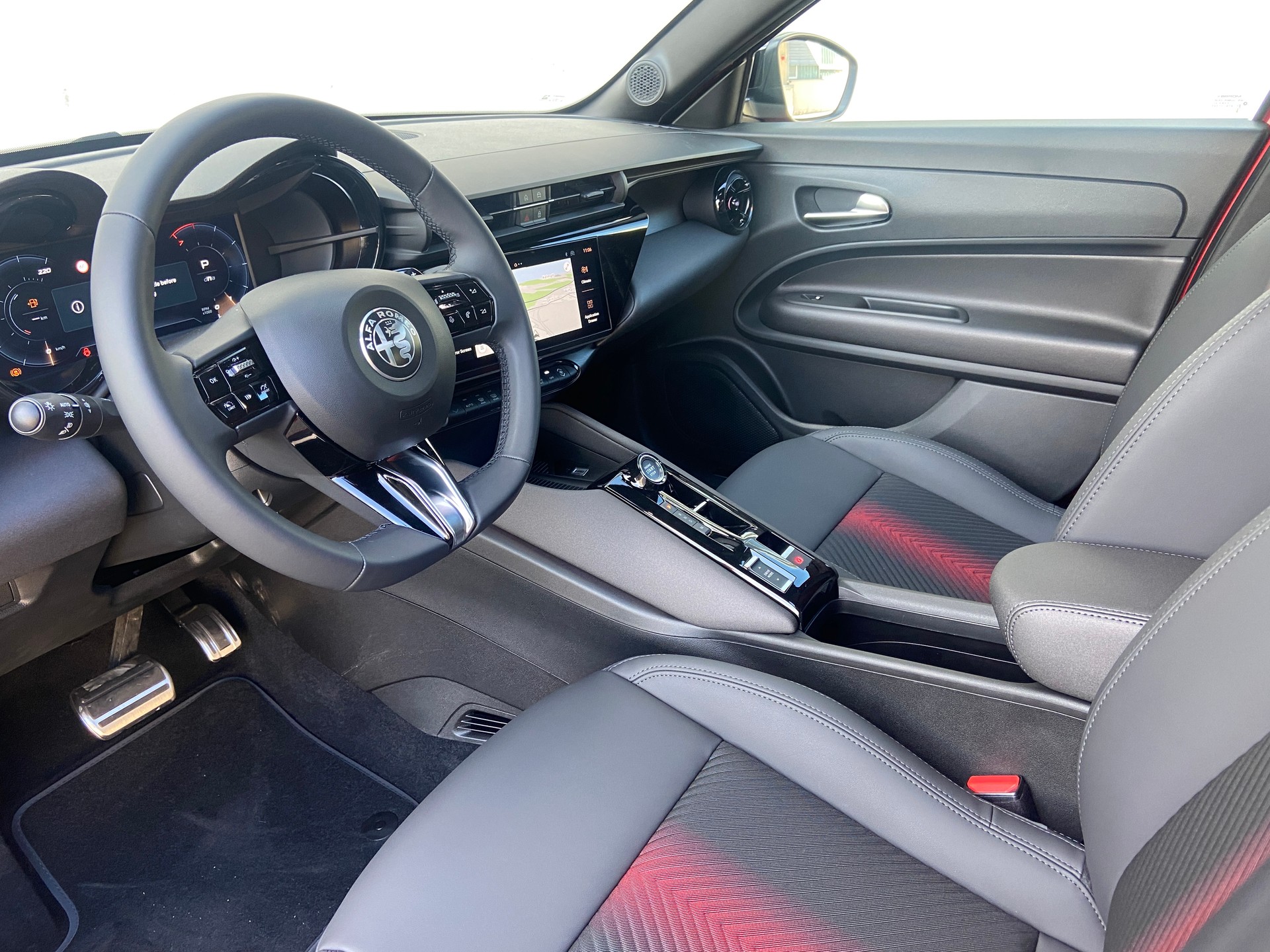 ALFA ROMEO ALFA ROMEO Junior 1.2 48V Hybrid TI Tech MY26-image-4