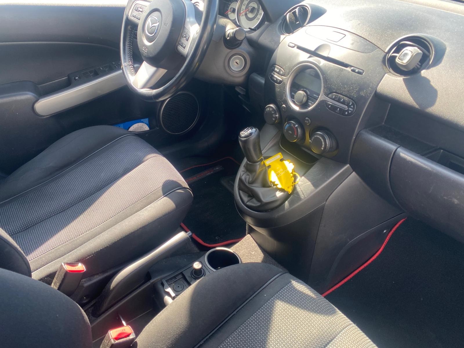 MAZDA 2 1.5i 16V Sport-image-7