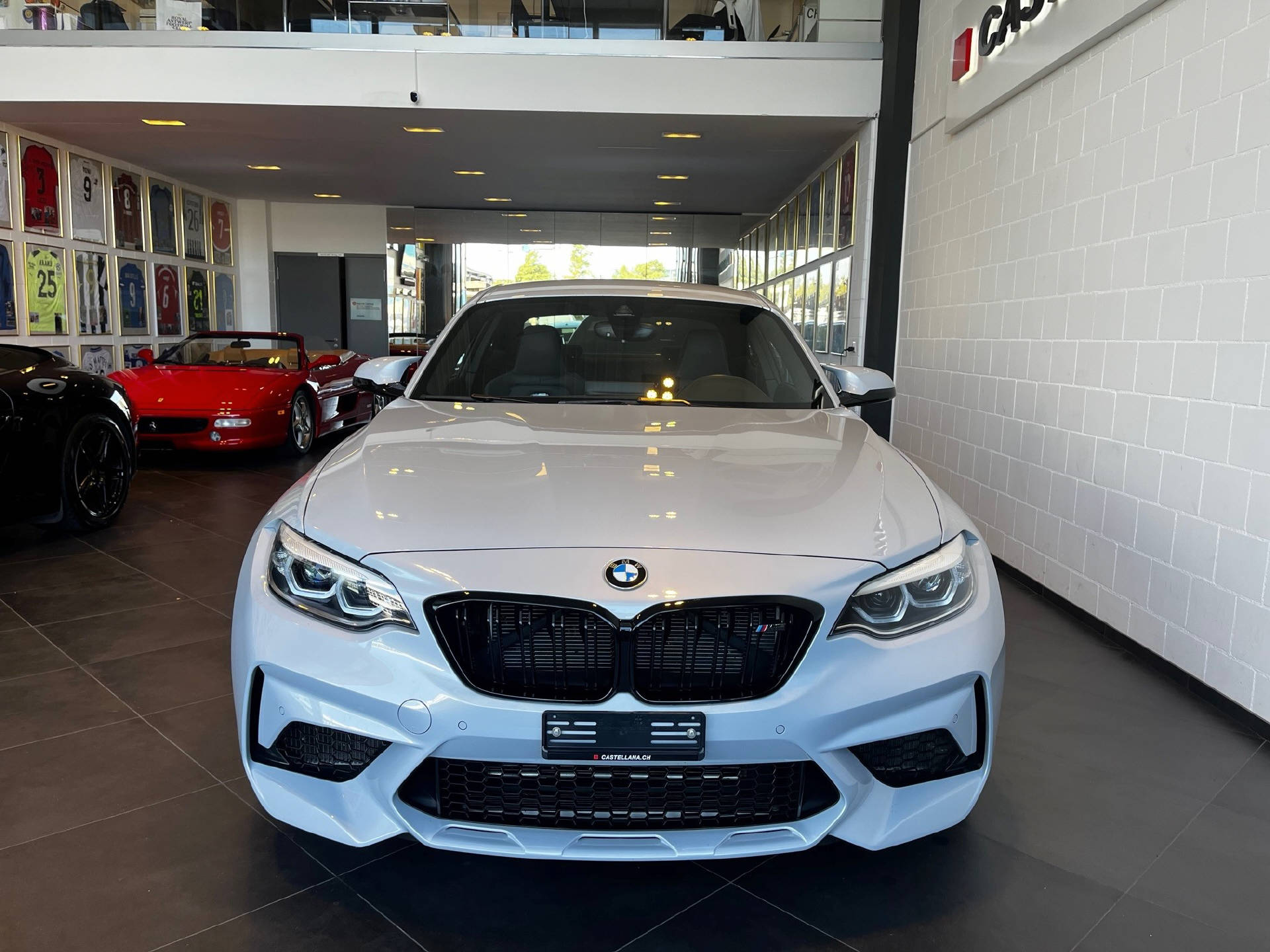BMW M2 Competition Coupé-showroom-element-2