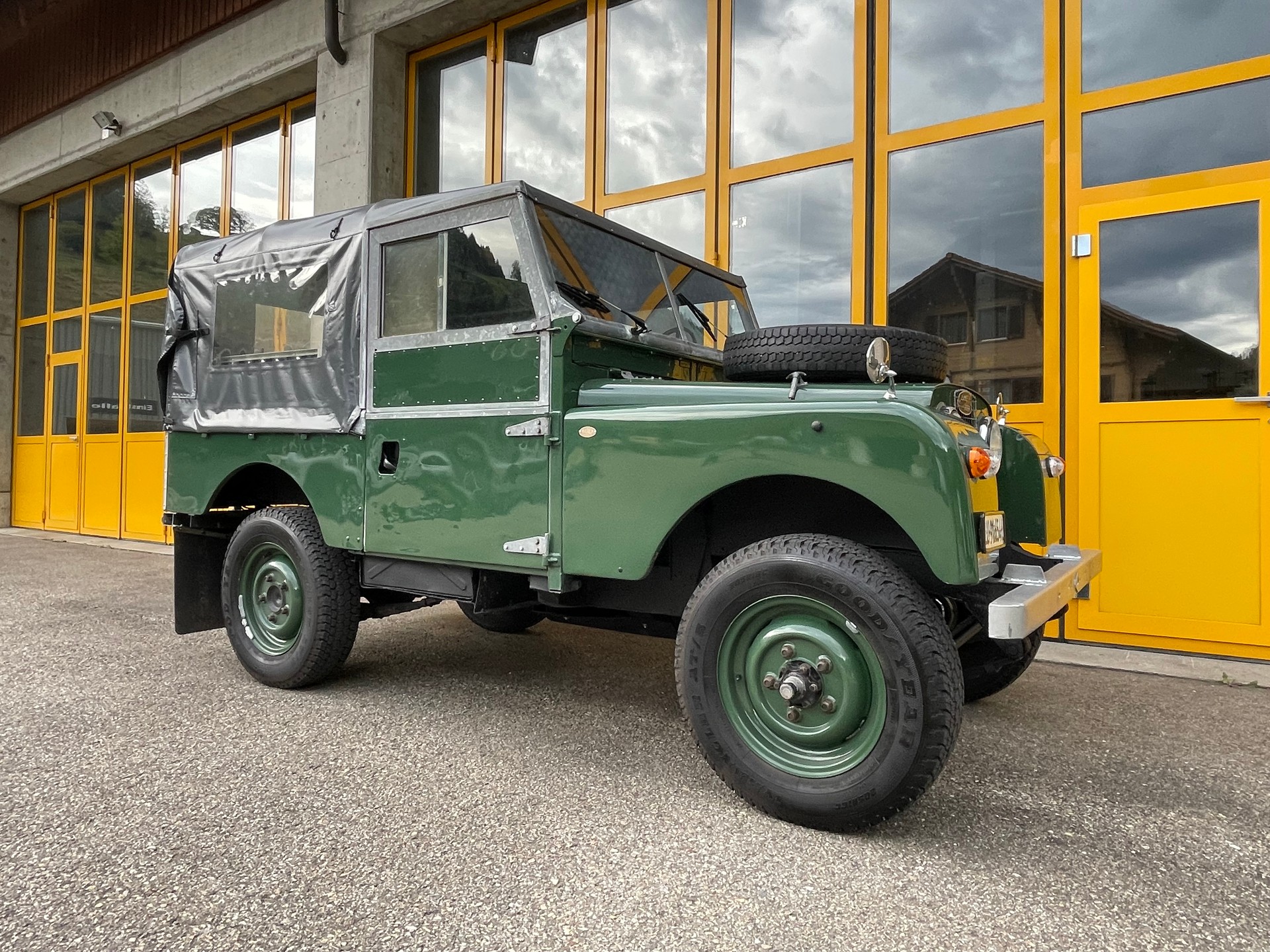 LAND ROVER 88 Serie 1-image-7