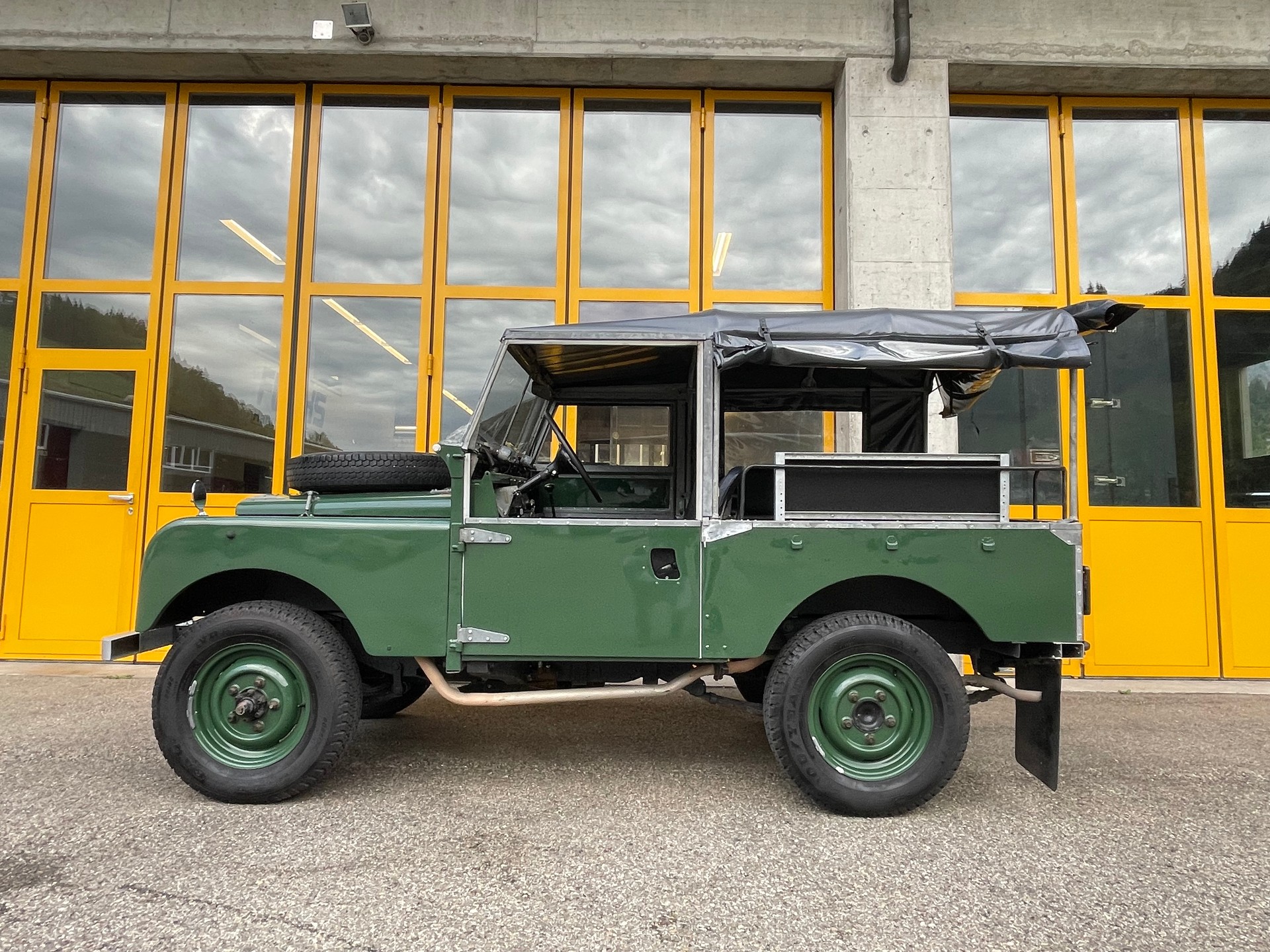 LAND ROVER 88 Serie 1-image-2