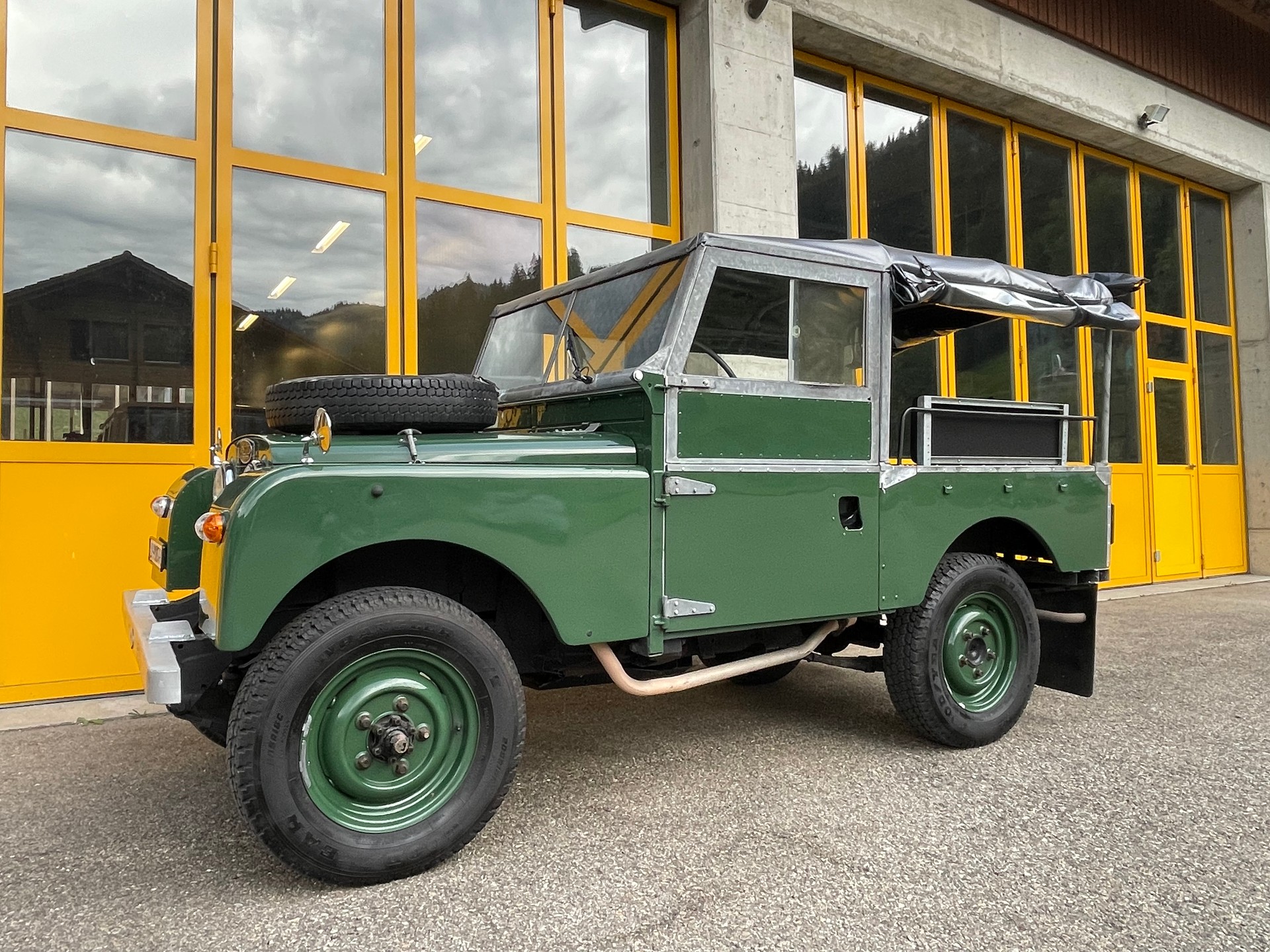 LAND ROVER 88 Serie 1-image-11