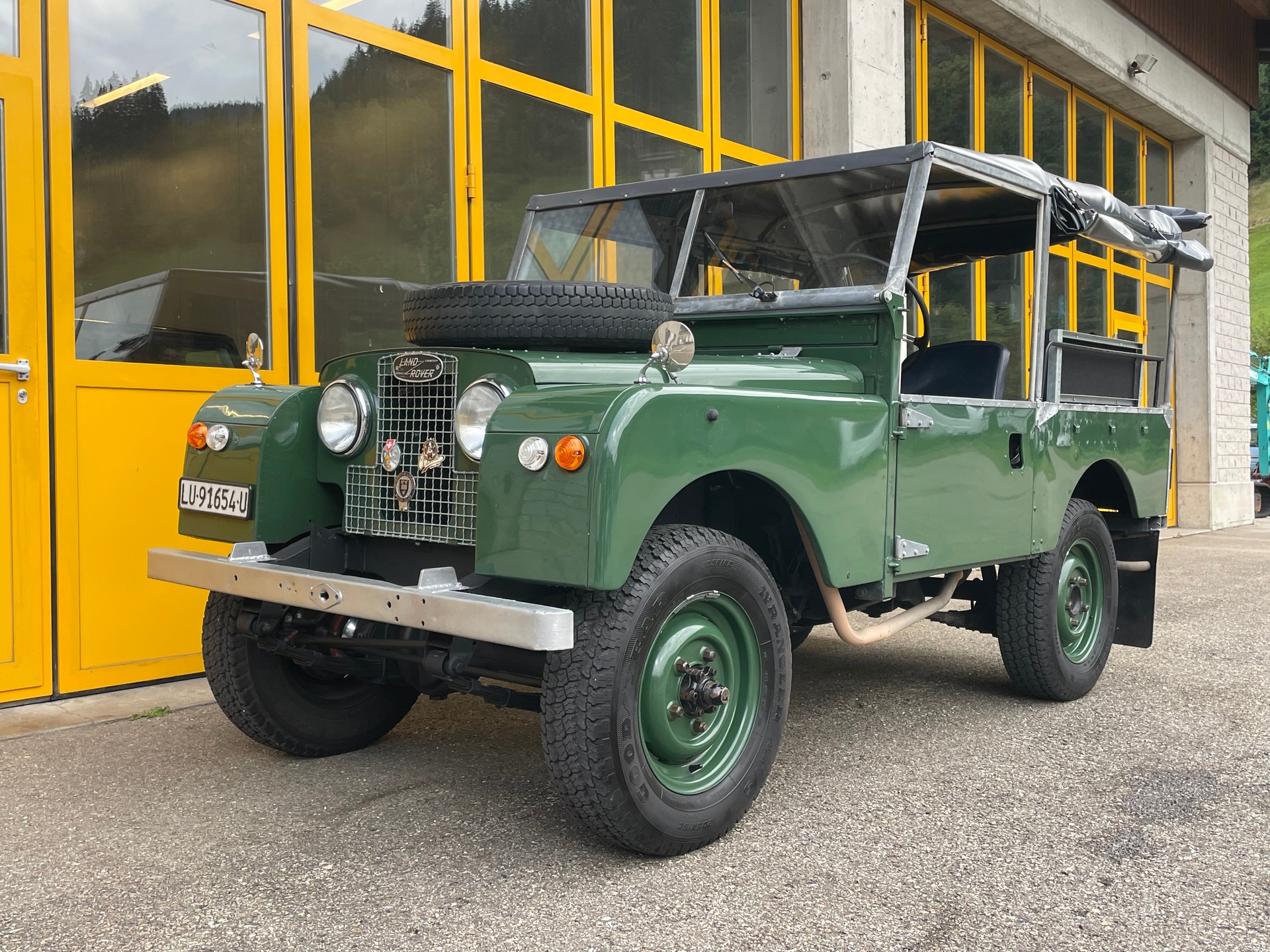 LAND ROVER 88 Serie 1-image-0