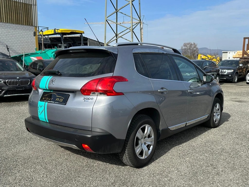 PEUGEOT 2008 1.6 e-HDi Allure-image-4