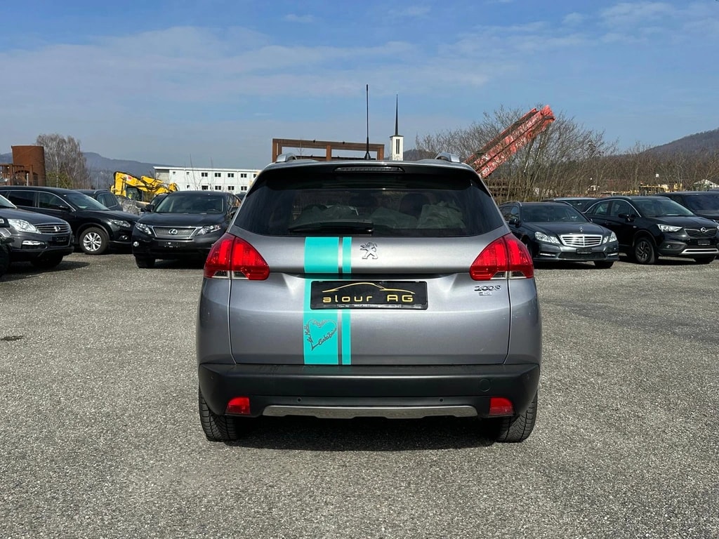 PEUGEOT 2008 1.6 e-HDi Allure-image-3