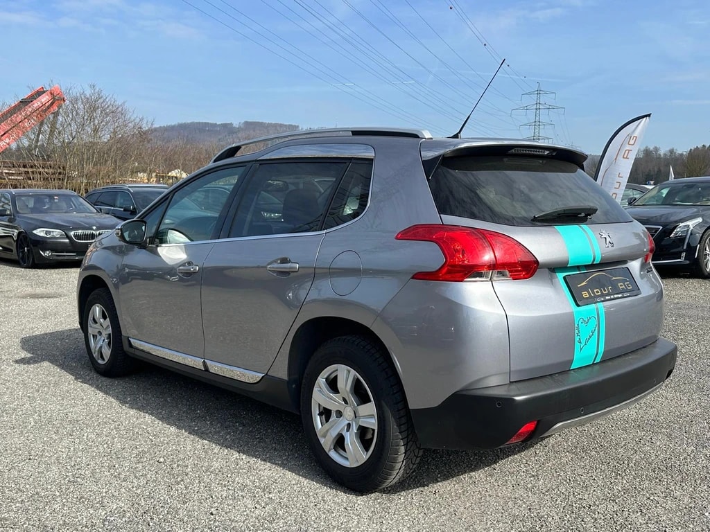 PEUGEOT 2008 1.6 e-HDi Allure-image-2