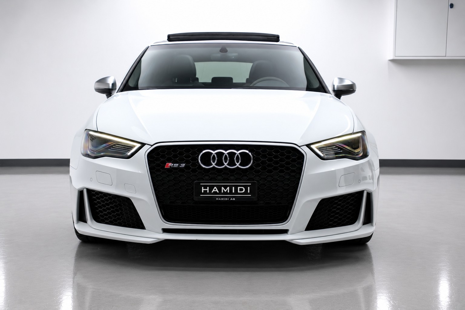 AUDI RS3 2.5 TSI quattro S-tronic-image-1