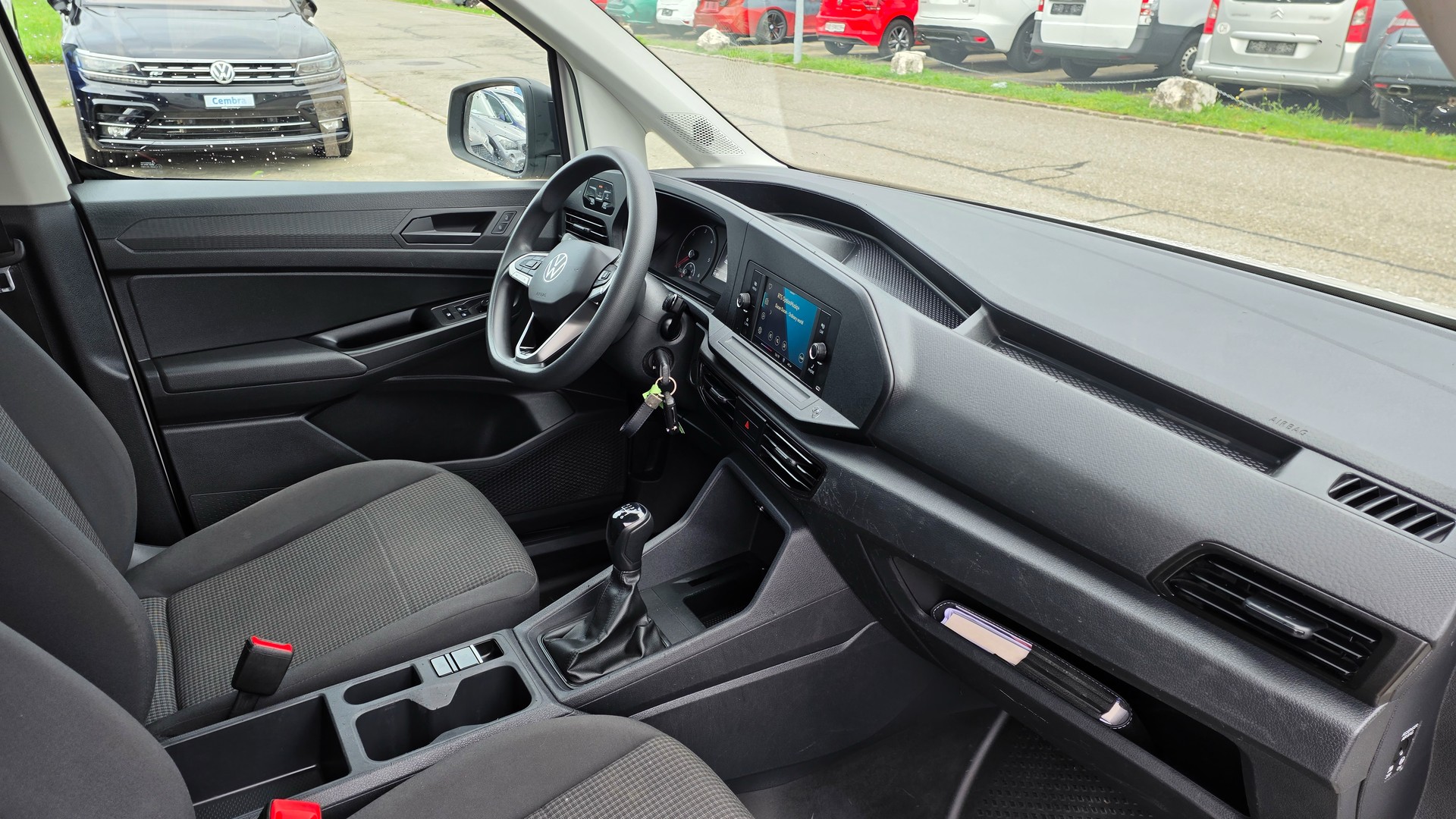 VW Caddy Cargo 2.0TDI 4Motion-image-5