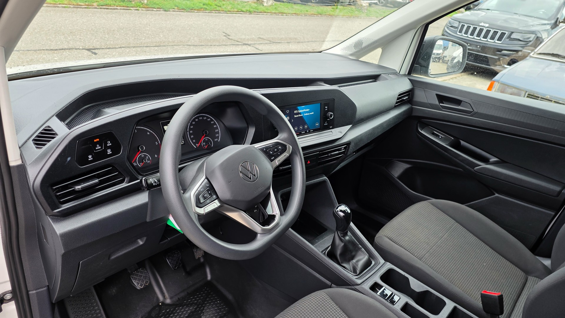 VW Caddy Cargo 2.0TDI 4Motion-image-6