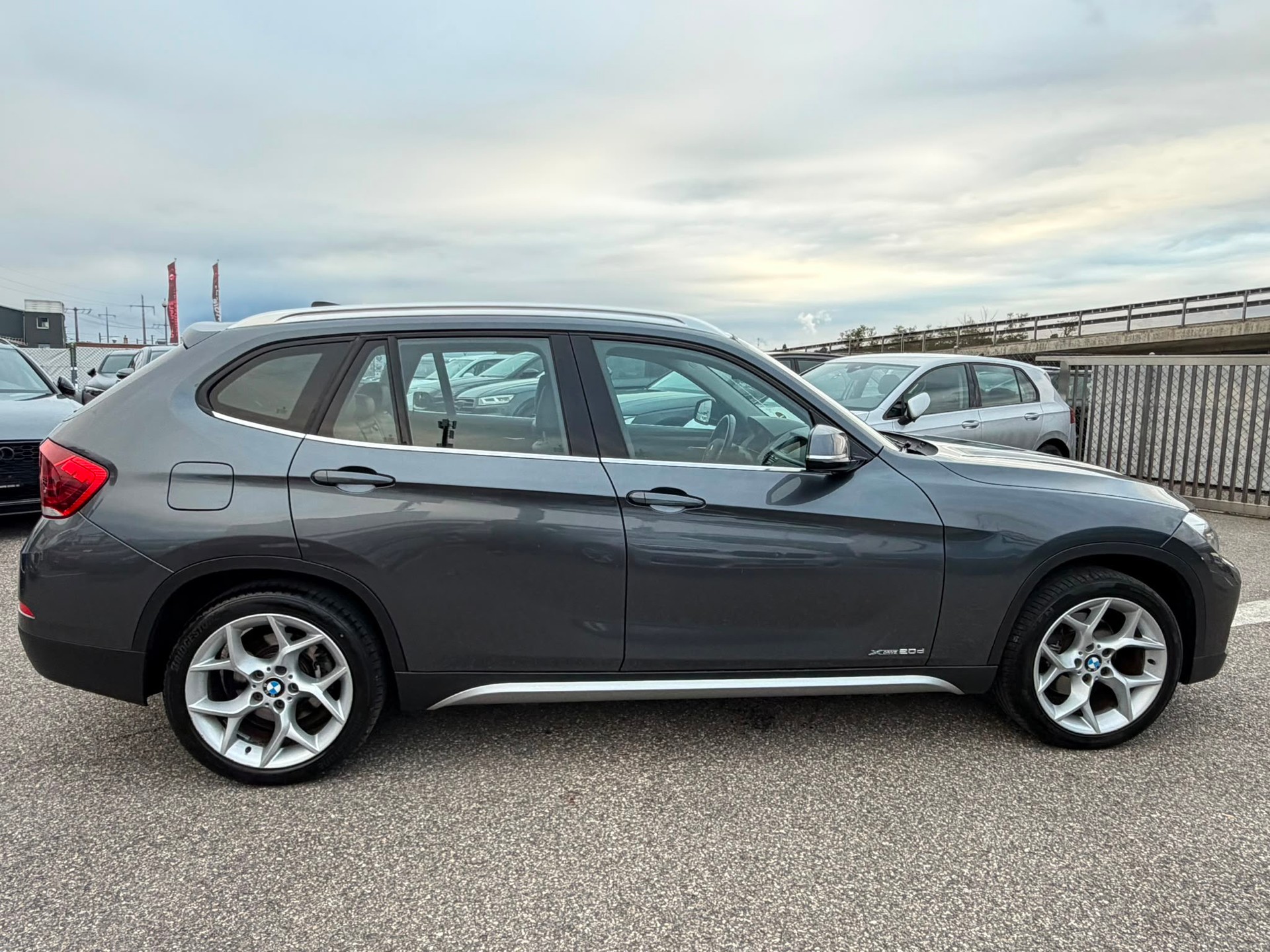 BMW X1 xDrive 20d Sport Line Steptronic garantie 2 ans-image-6