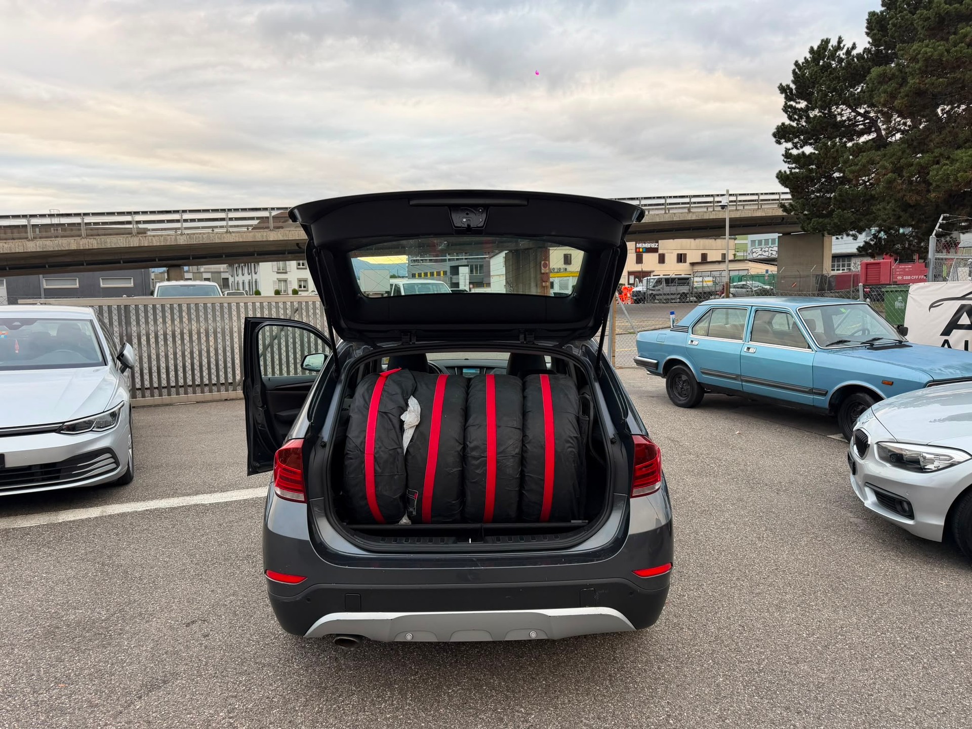 BMW X1 xDrive 20d Sport Line Steptronic garantie 2 ans-image-16