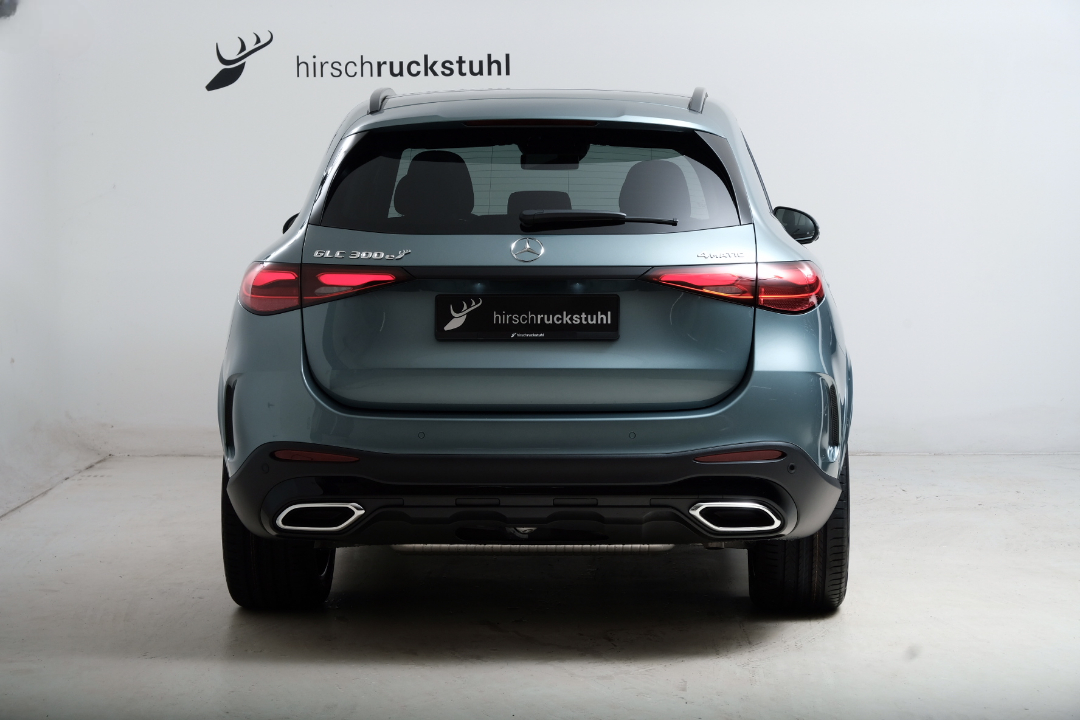 MERCEDES-BENZ GLC 300 e EQ Star AMG Line 4matic X254-image-3