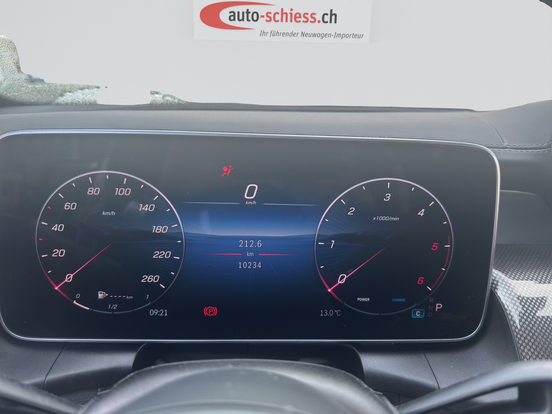 MERCEDES-BENZ GLC 300 d 4Matic 9G-Tronic AMG Line-image-11