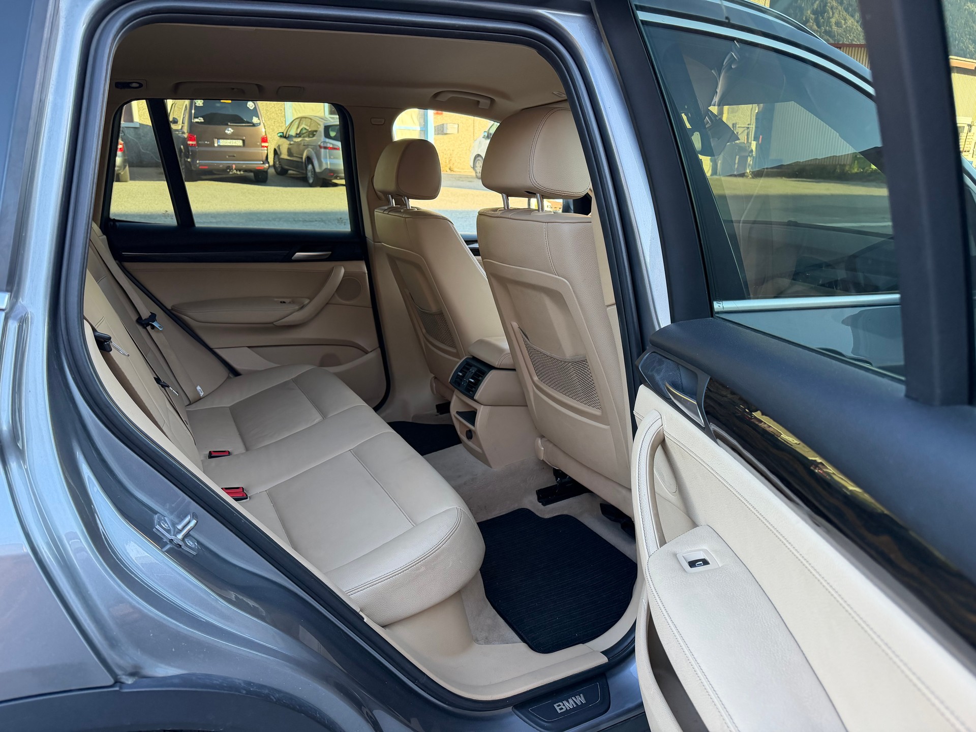 BMW X3 xDrive 35i Steptronic-image-5