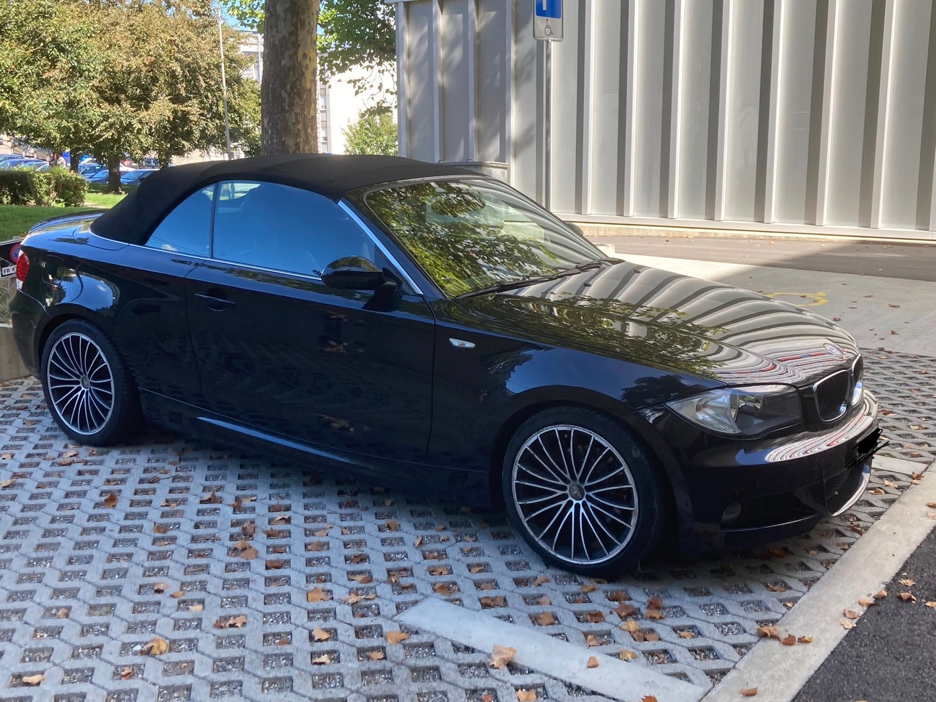 BMW 125i-image-1