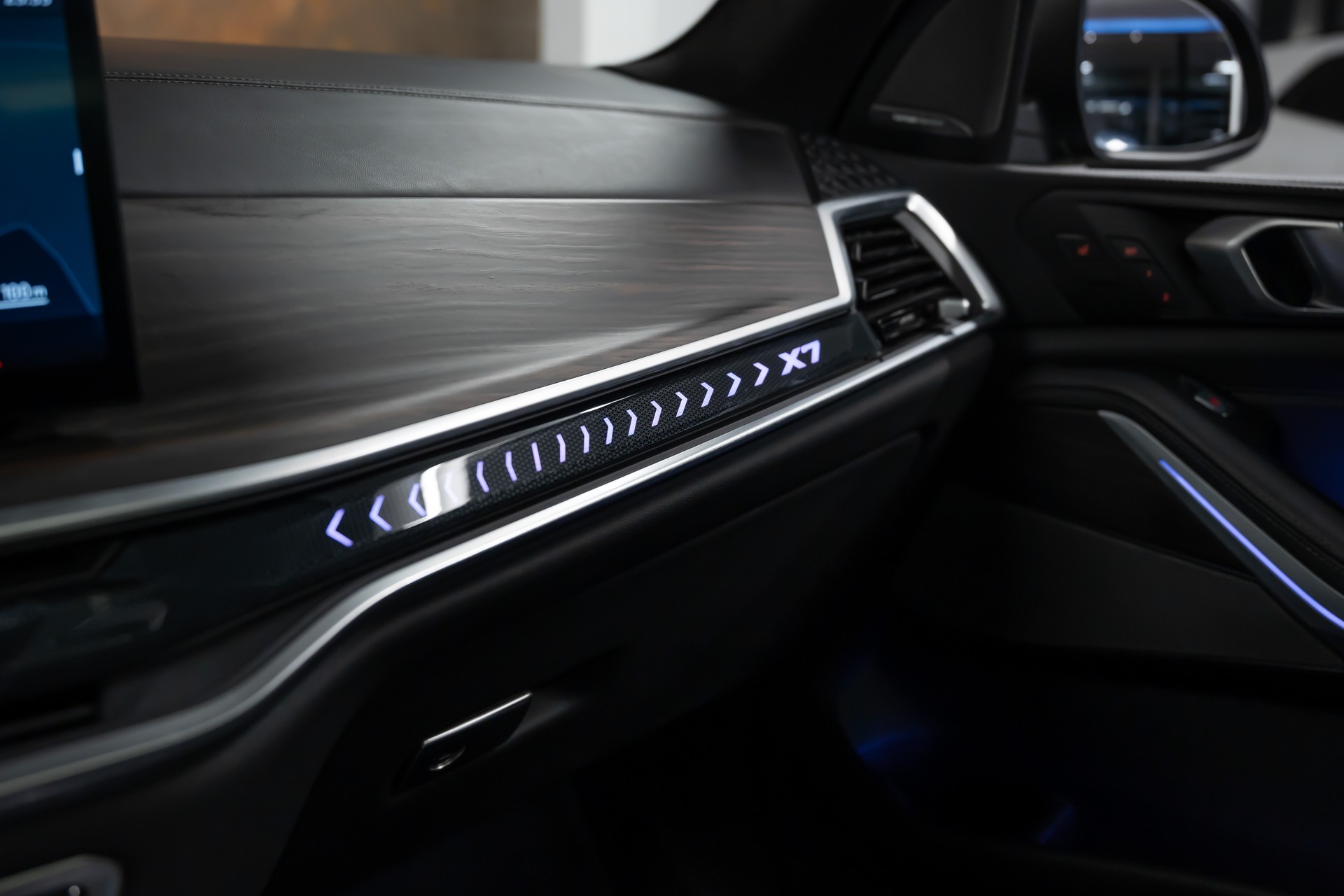 BMW X7 xDrive 48V 40i M Sport Steptronic *Facelift*Sky-Lounge*Head-Up*-image-28