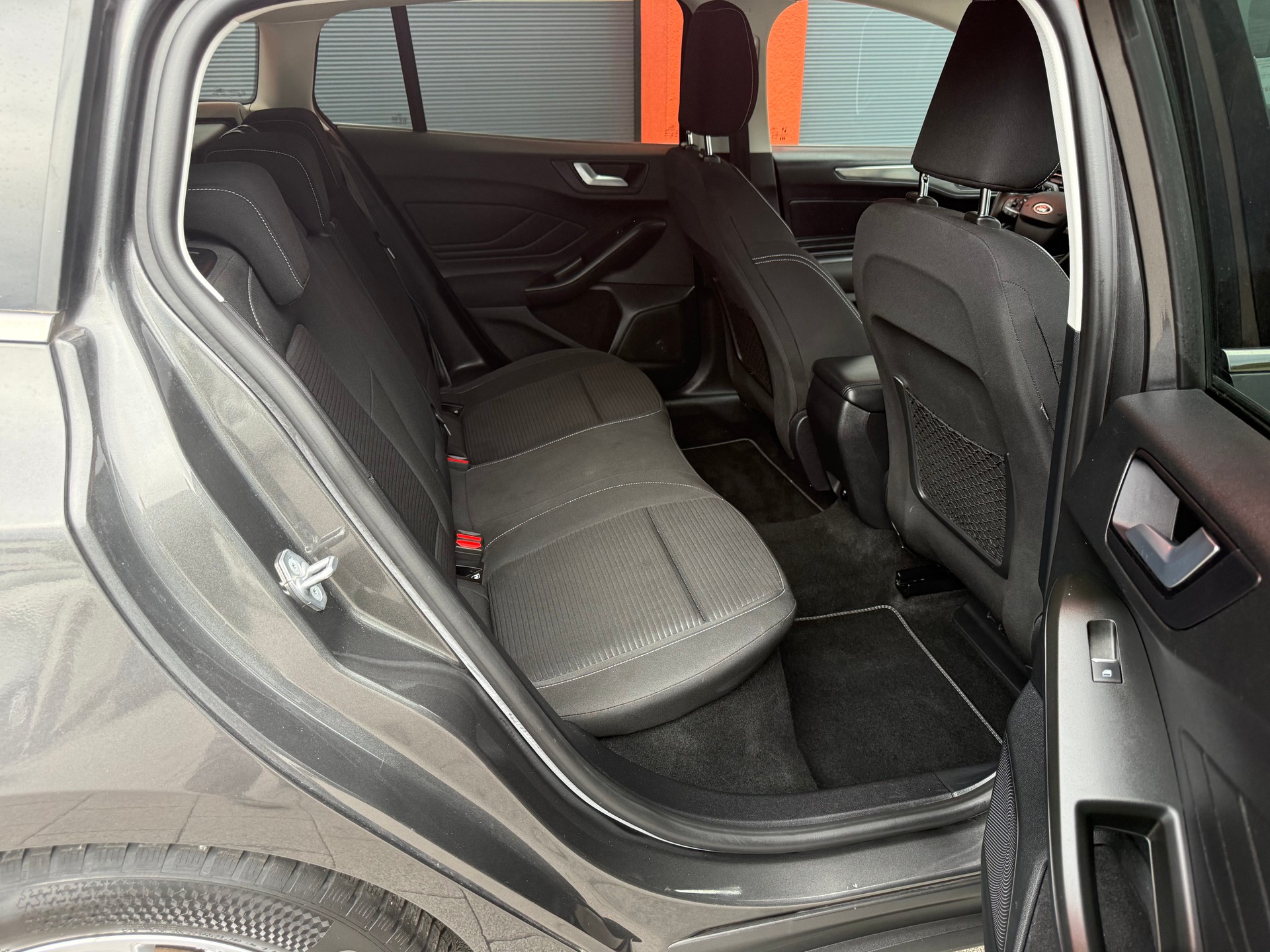 FORD Focus 1.0 MHEV Titanium X Automat-image-12