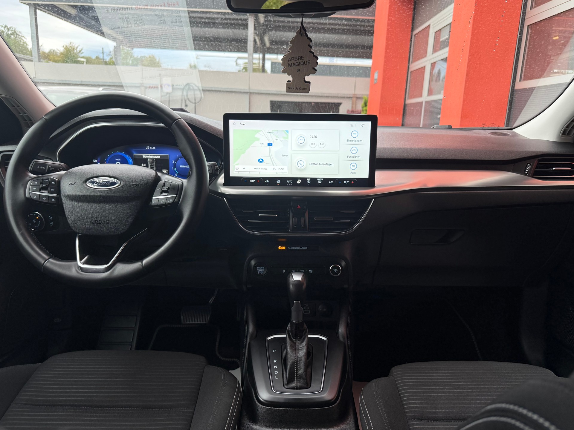 FORD Focus 1.0 MHEV Titanium X Automat-image-5