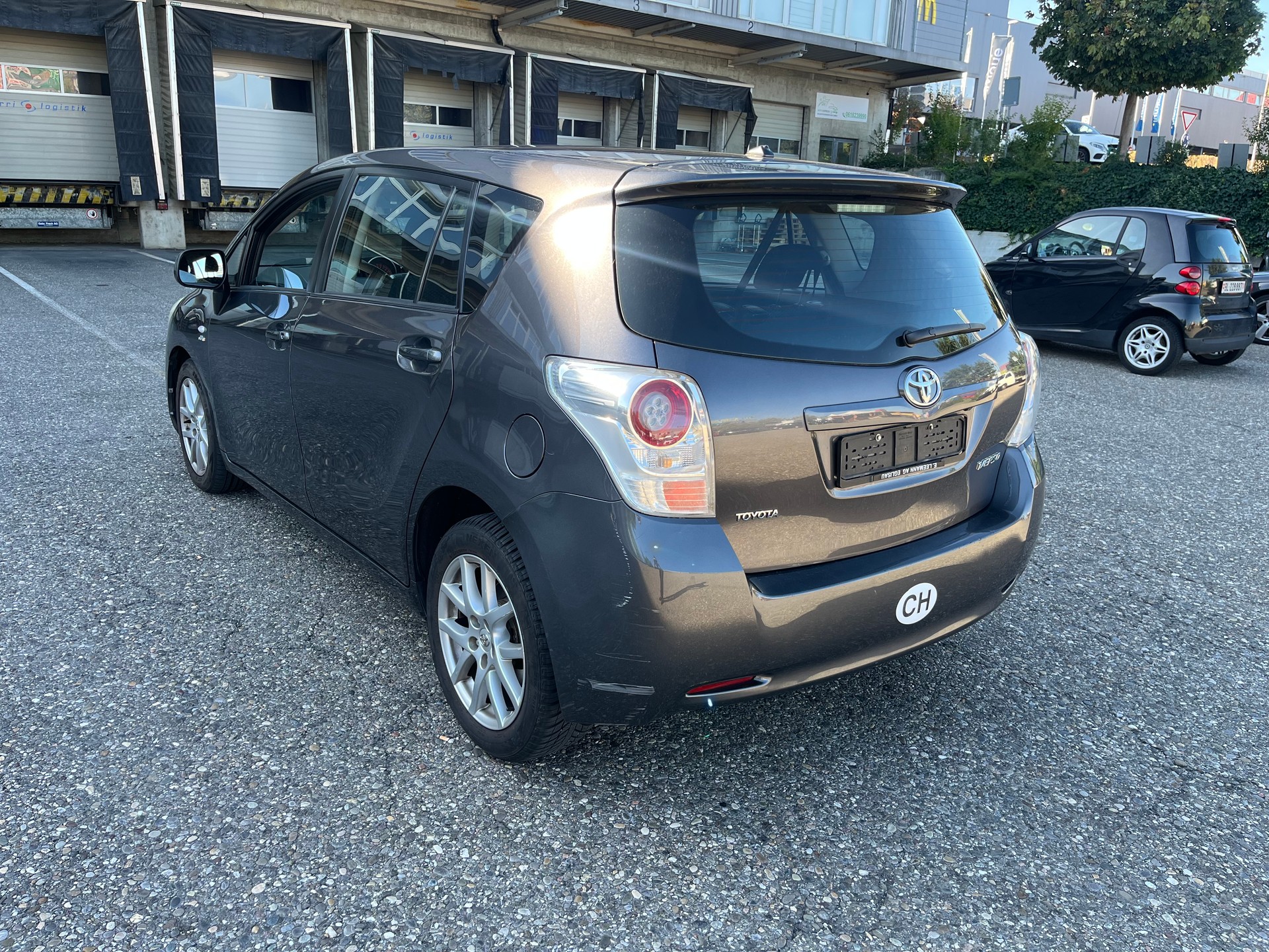 TOYOTA Verso 2.2 D-CAT Linea Sol Premium Automatic-image-3