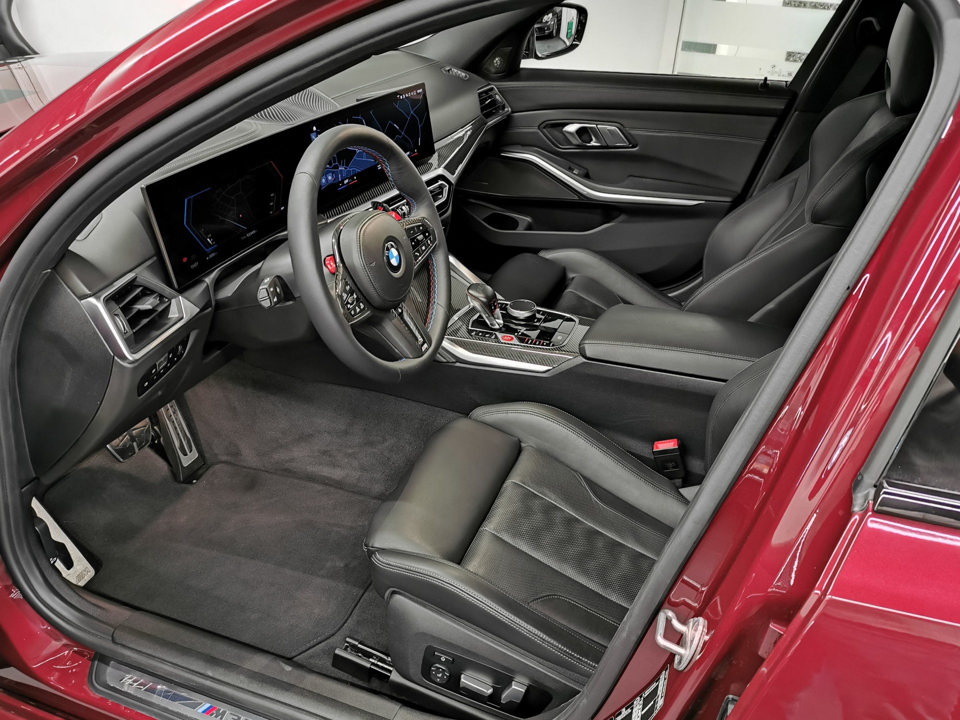 BMW M3 Touring xDrive Competition M Individual AVENTURINROT-image-9