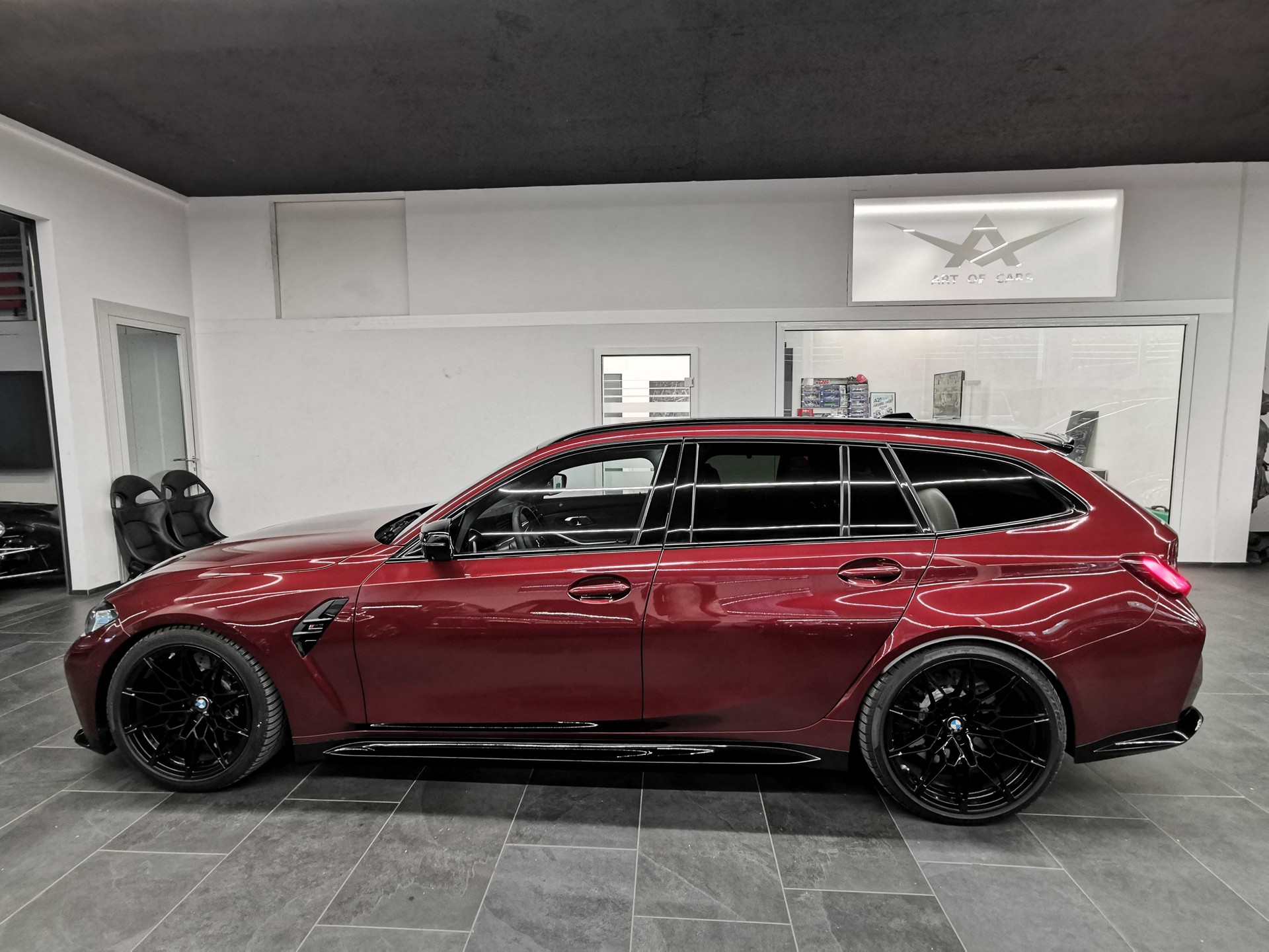 BMW M3 Touring xDrive Competition M Individual AVENTURINROT-image-3