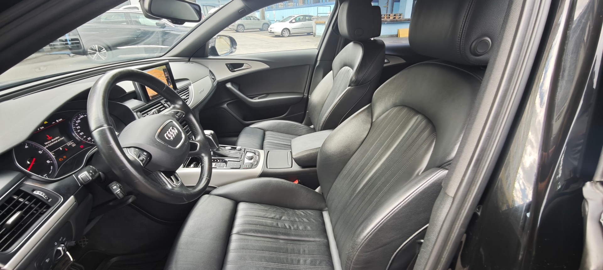 AUDI A6 Avant 3.0 TDI V6 quattro S-tronic-image-13