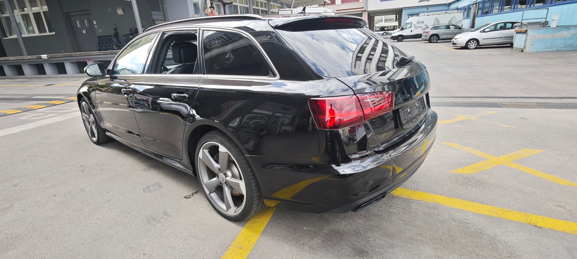 AUDI A6 Avant 3.0 TDI V6 quattro S-tronic-image-7