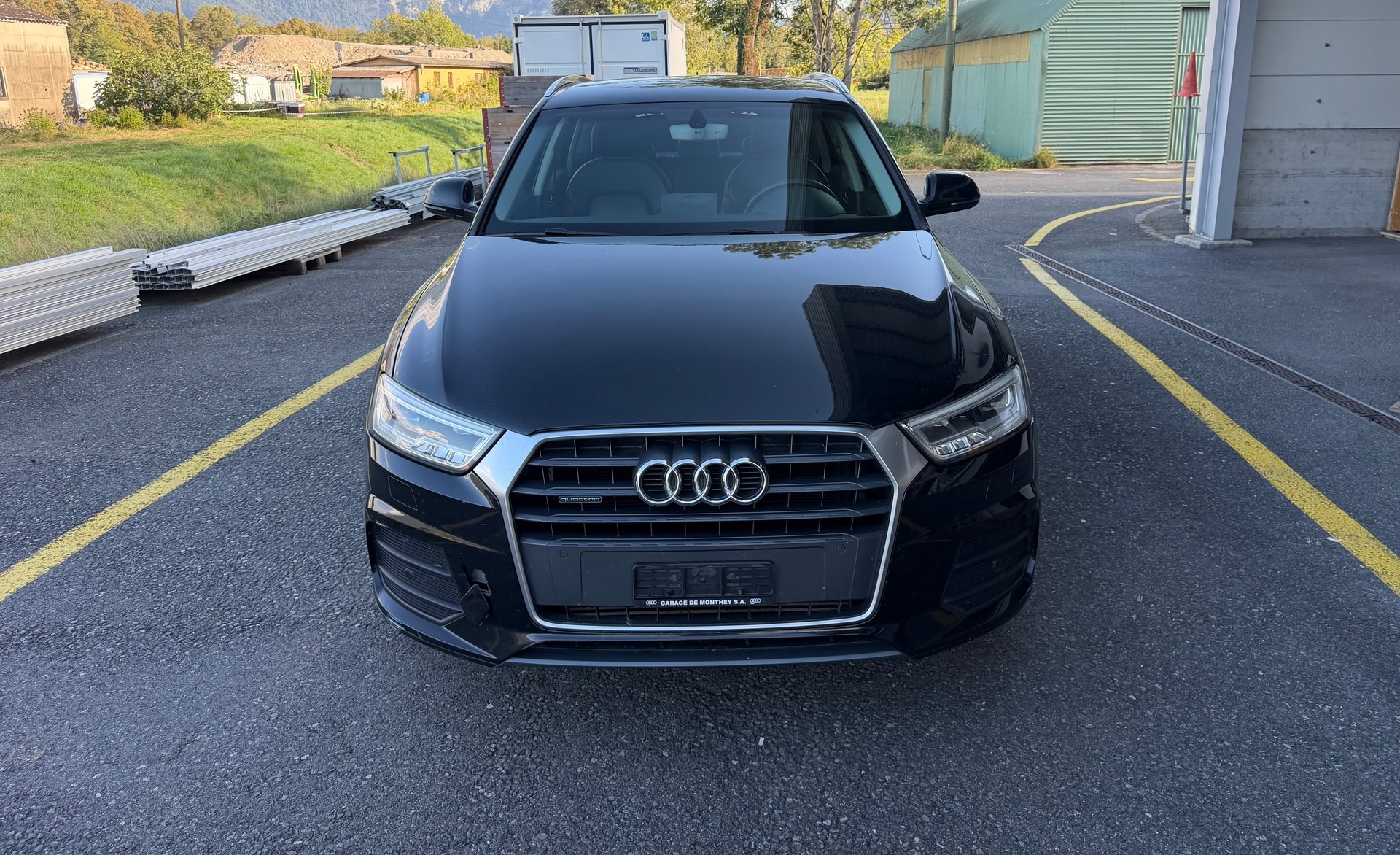 AUDI Q3 2.0 TFSI sport quattro S-tronic-image-2