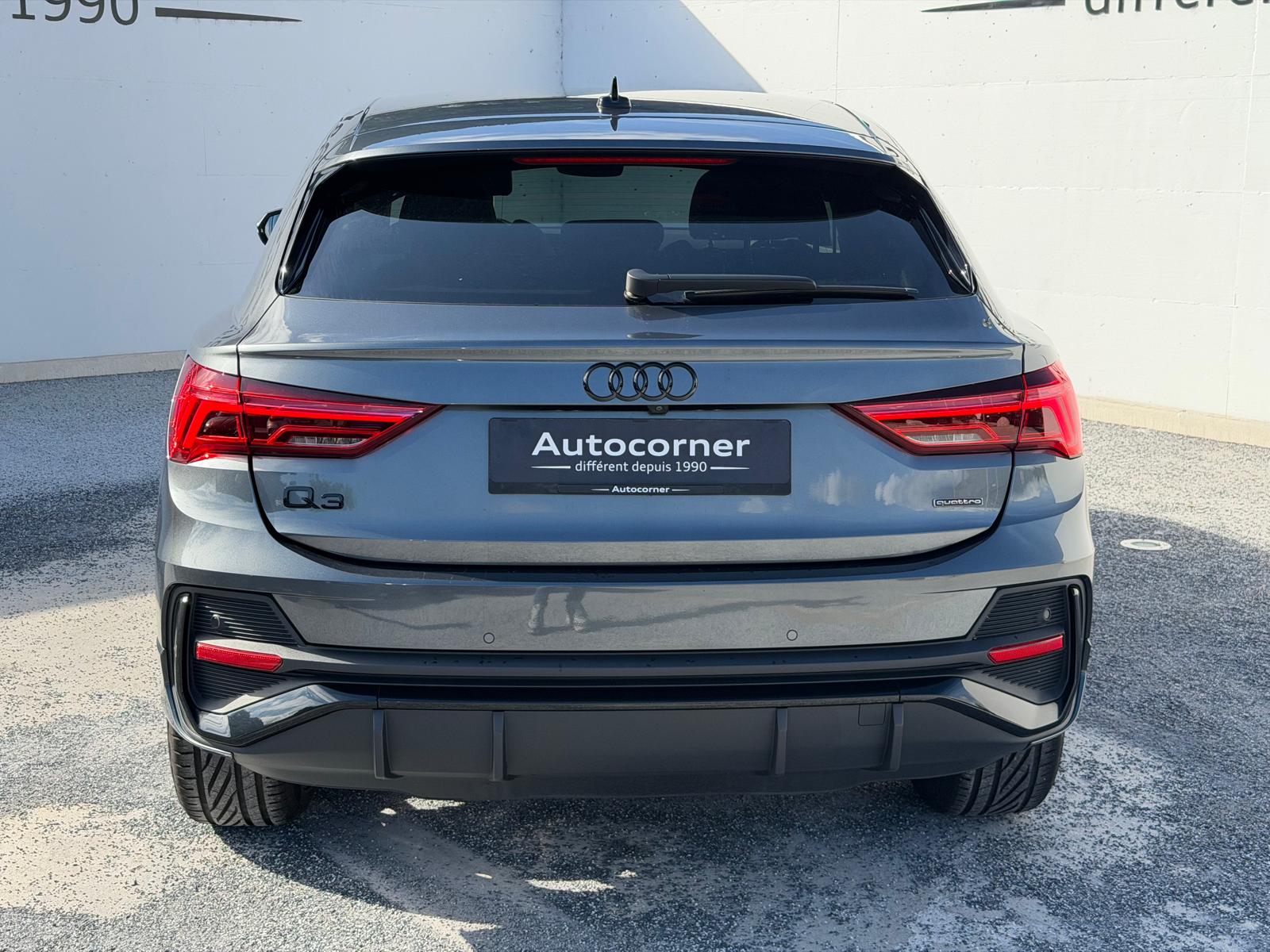 AUDI Q3 Sportback 40 TFSI S line quattro S-tronic-image-2