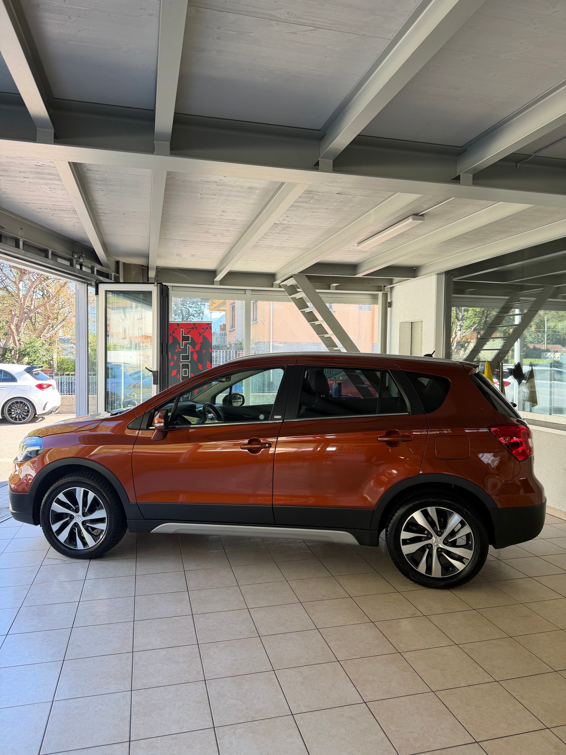 SUZUKI SX4 S-Cross 1.4 16V Generation Hybrid 4WD Automatic-image-2