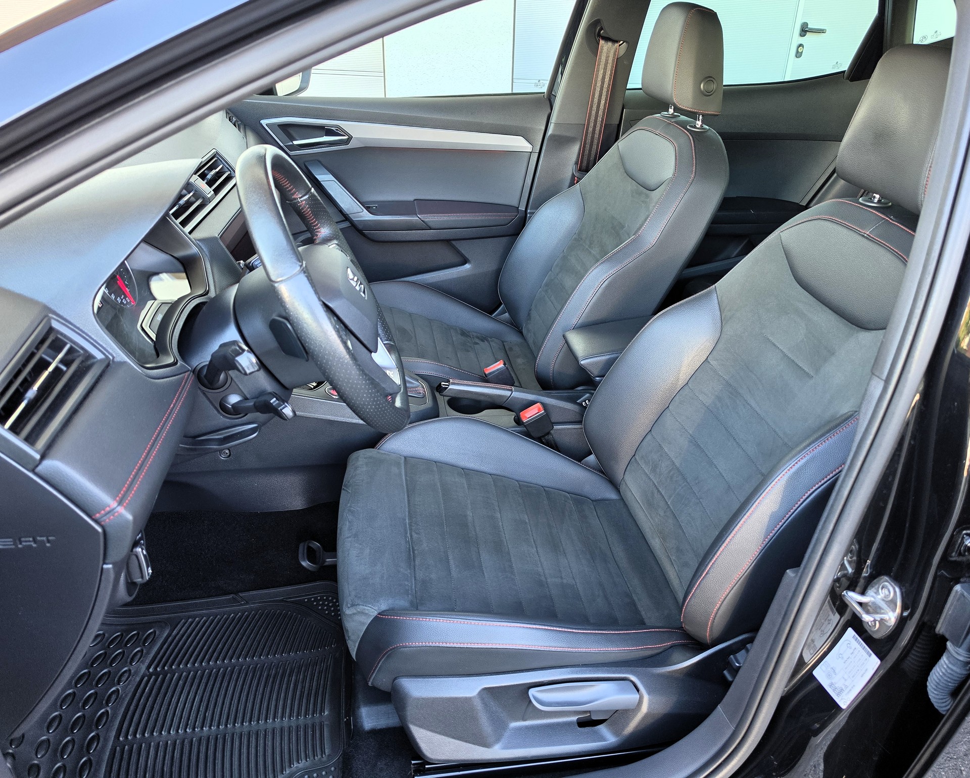 SEAT Ibiza 1.0 EcoTSI FR DSG-image-10