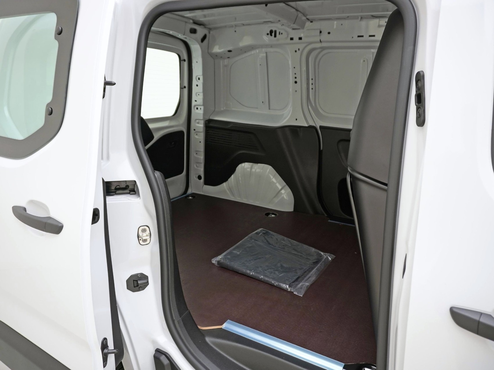 CITROEN Berlingo M 1.5 BlueHDi 100 S/S-image-17