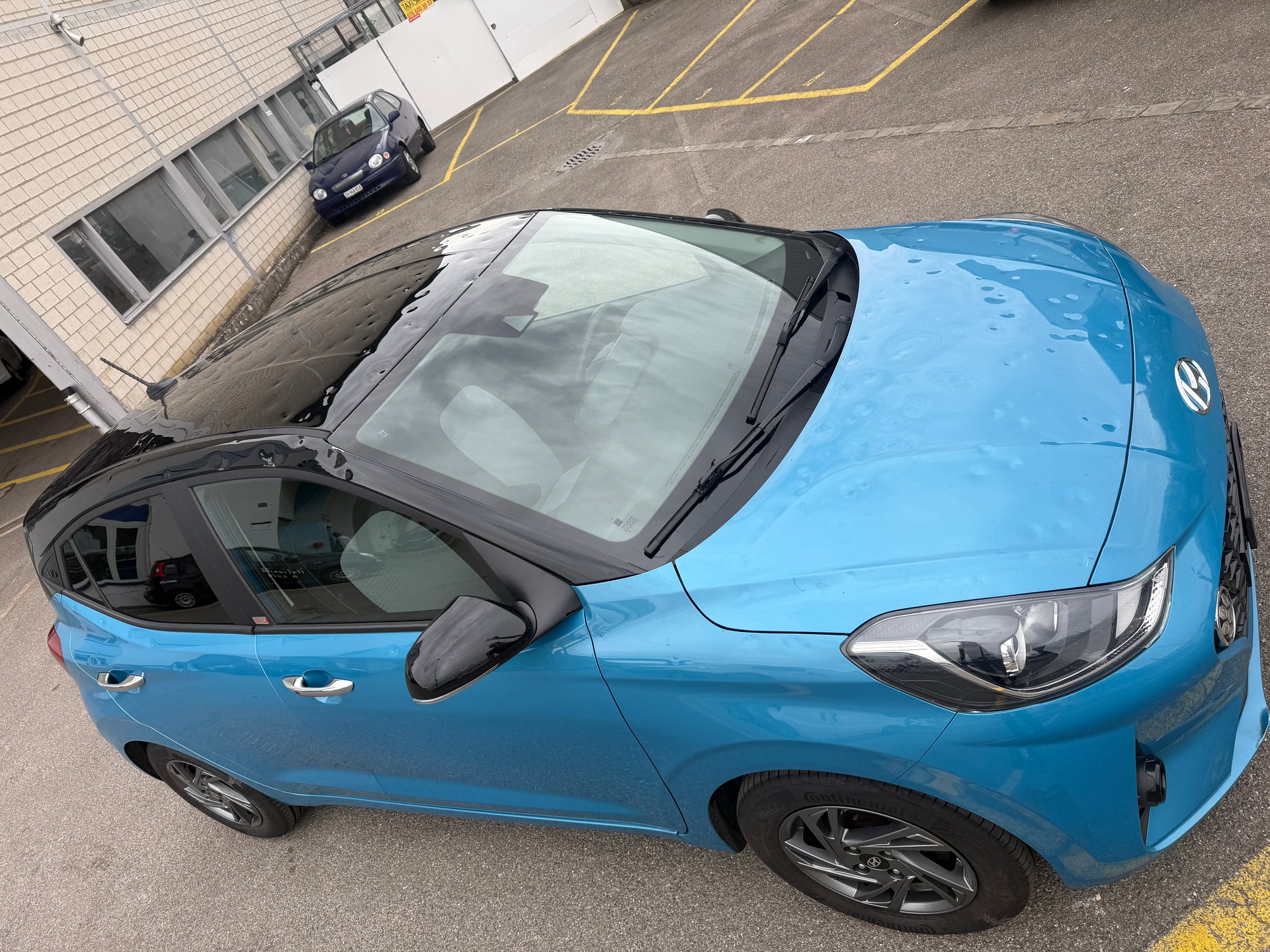 HYUNDAI i10 1.2 Launch Plus Automat-image-6