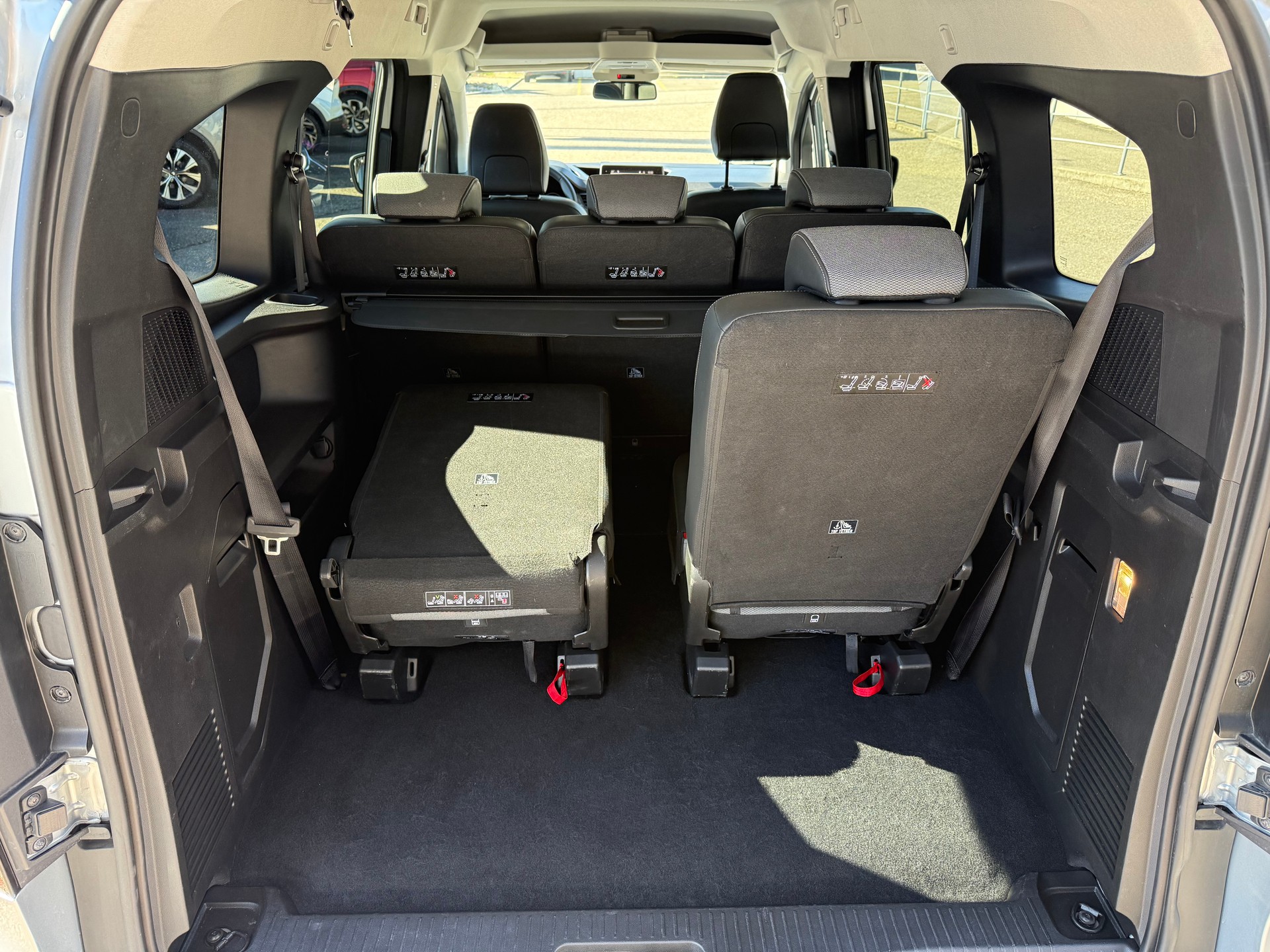 RENAULT Kangoo 1.3 TCe 130 PF Techno EDC-image-13