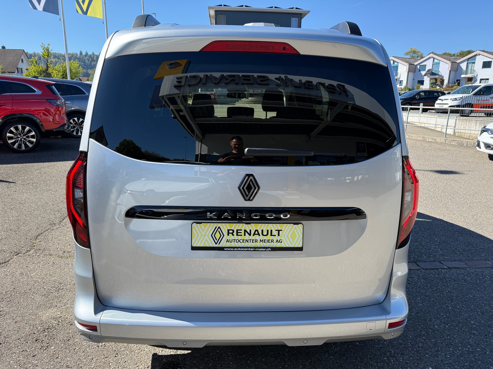 RENAULT Kangoo 1.3 TCe 130 PF Techno EDC-image-4