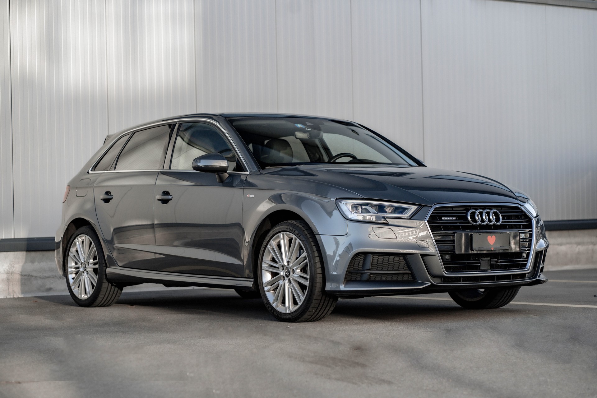 AUDI A3 Sportback 2.0 TDI Design S-tronic quattro * FRISCH AB MFK * TRAUMHAFTE AUSSTATTUNG *-image-2