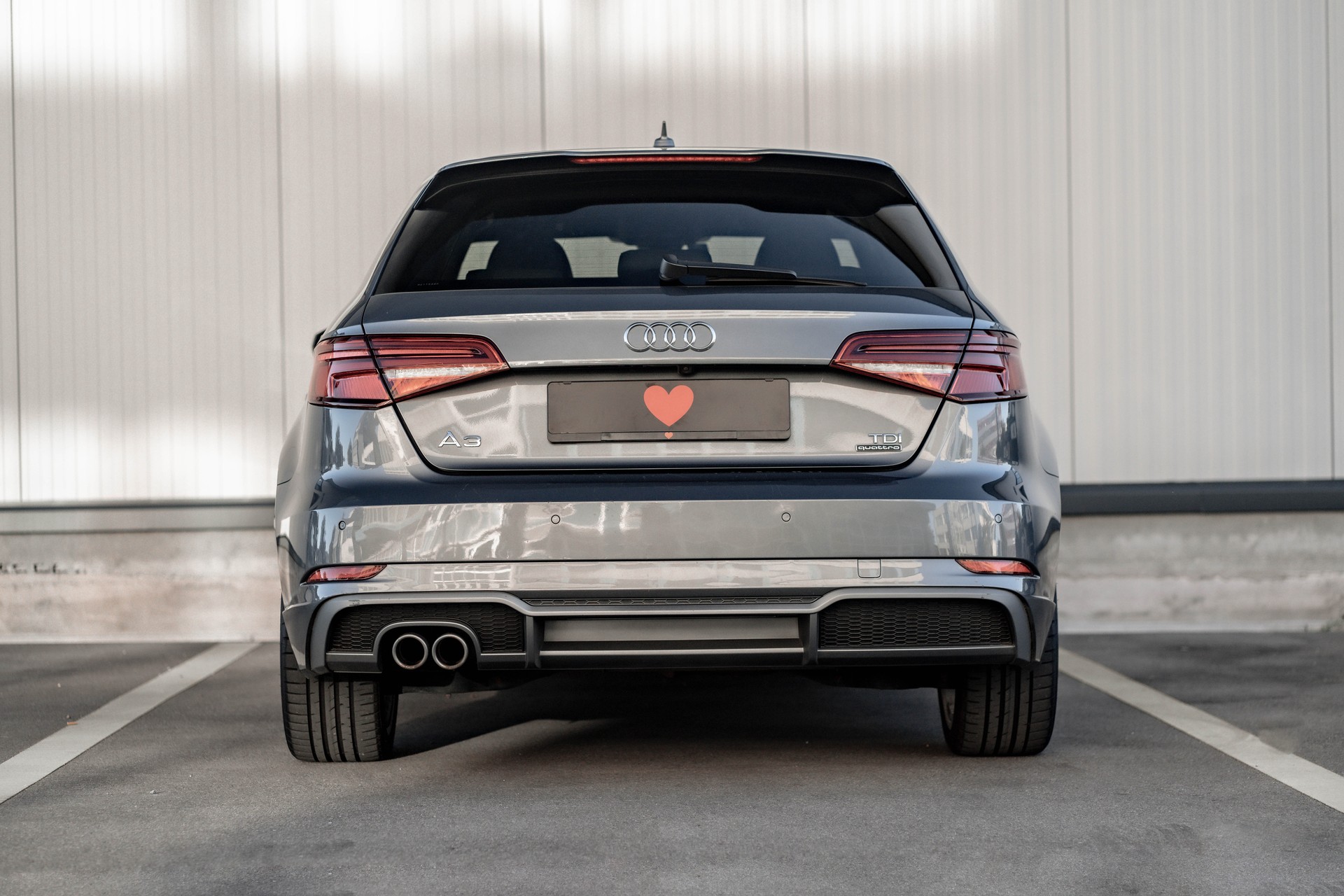 AUDI A3 Sportback 2.0 TDI Design S-tronic quattro * FRISCH AB MFK * TRAUMHAFTE AUSSTATTUNG *-image-5
