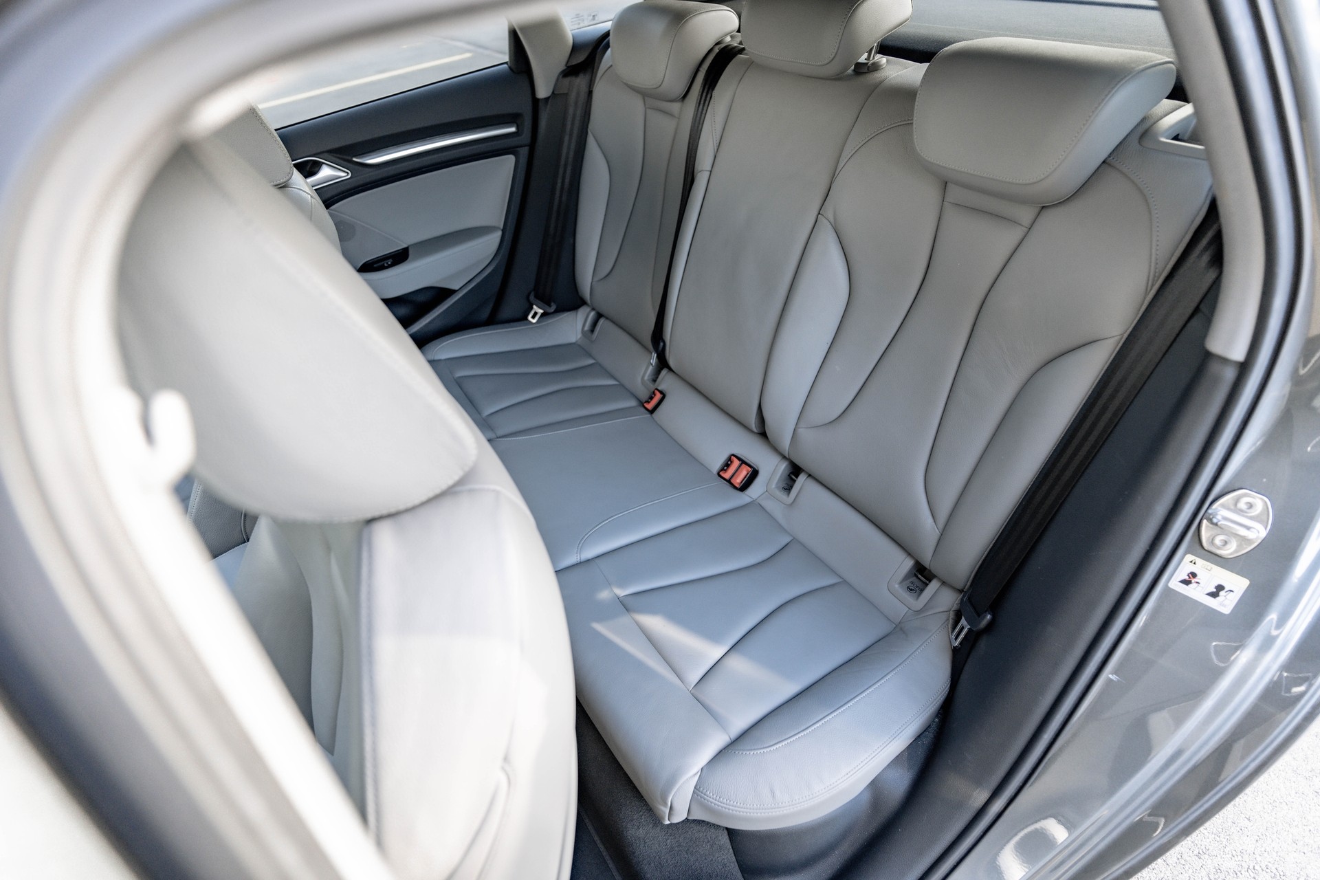 AUDI A3 Sportback 2.0 TDI Design S-tronic quattro * FRISCH AB MFK * TRAUMHAFTE AUSSTATTUNG *-image-19