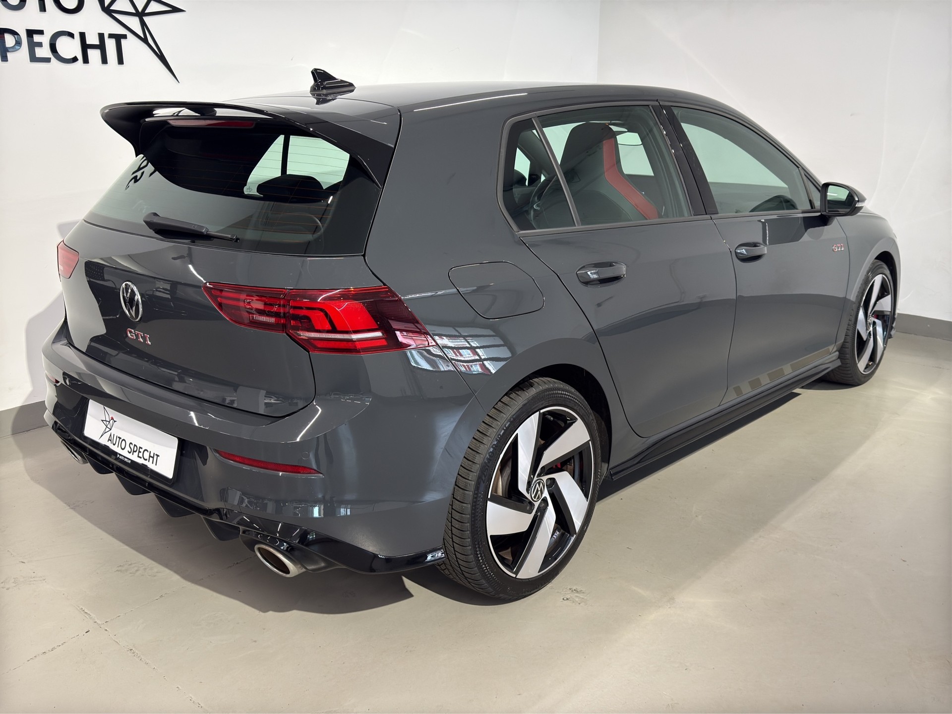 VW Golf 2.0 TSI GTI Clubsport DSG - FACELIFT-image-4
